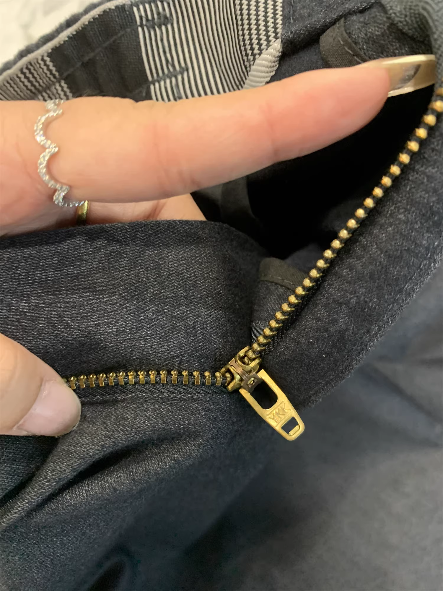 Dòng sản phẩm Don Quixote Light Business Casual! Quần dài nam thẳng lưng thun mùa xuân và mùa thu mới