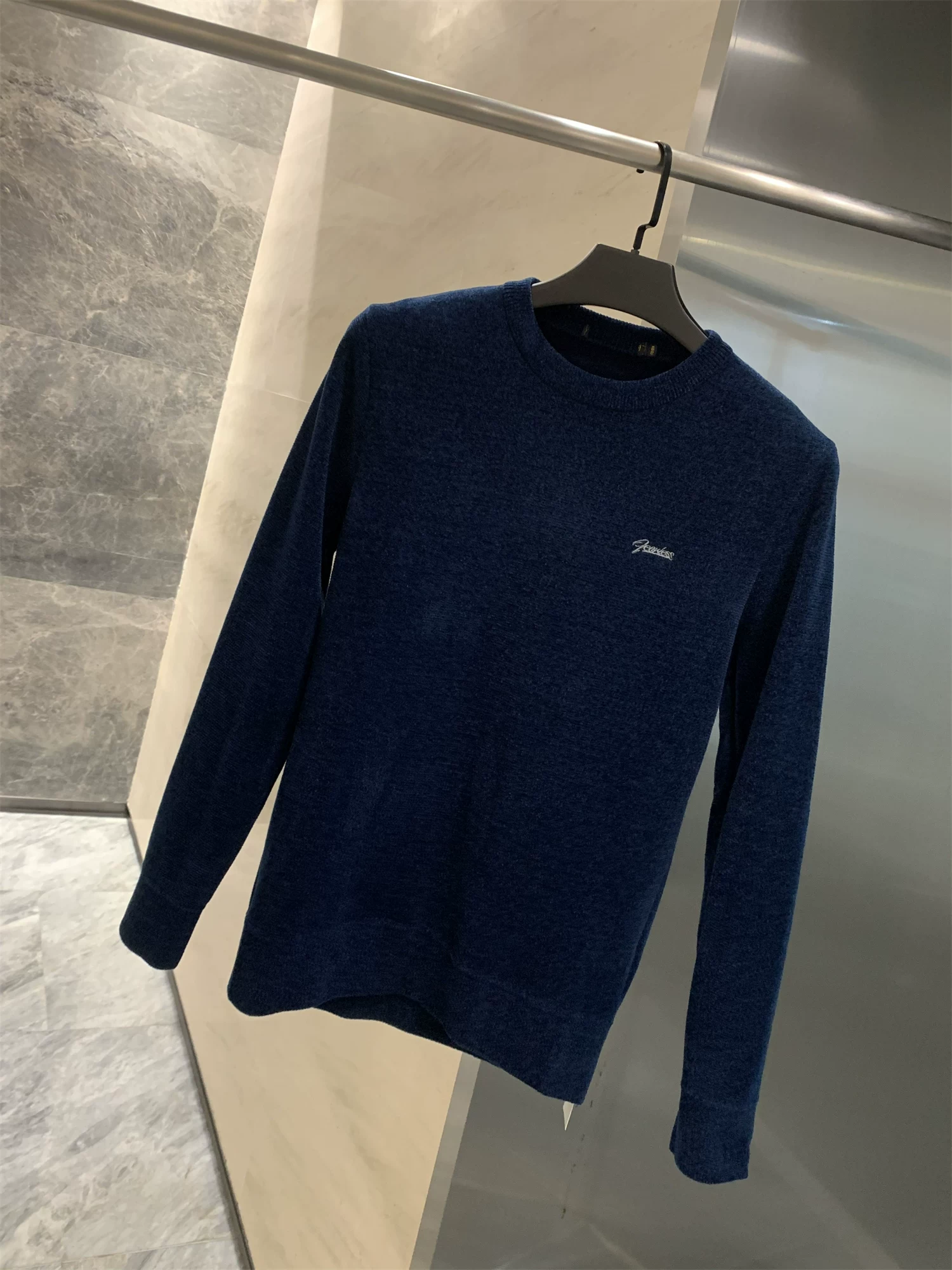 Sản phẩm gia đình Don Quixote H! Áo len dệt kim chenille lót lông cừu! Áo len dệt kim ấm áp thường ngày dành cho nam mùa thu đông.