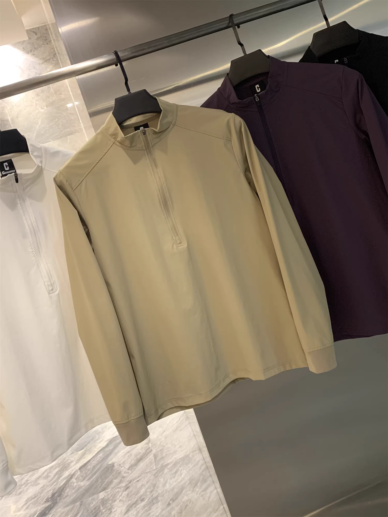 Áo thun nam Don Quixote Nhật Bản OEM! Chất liệu kẻ sọc! Áo nỉ nam mùa hè nhanh khô, thoáng khí, cổ đứng, nửa khóa kéo.