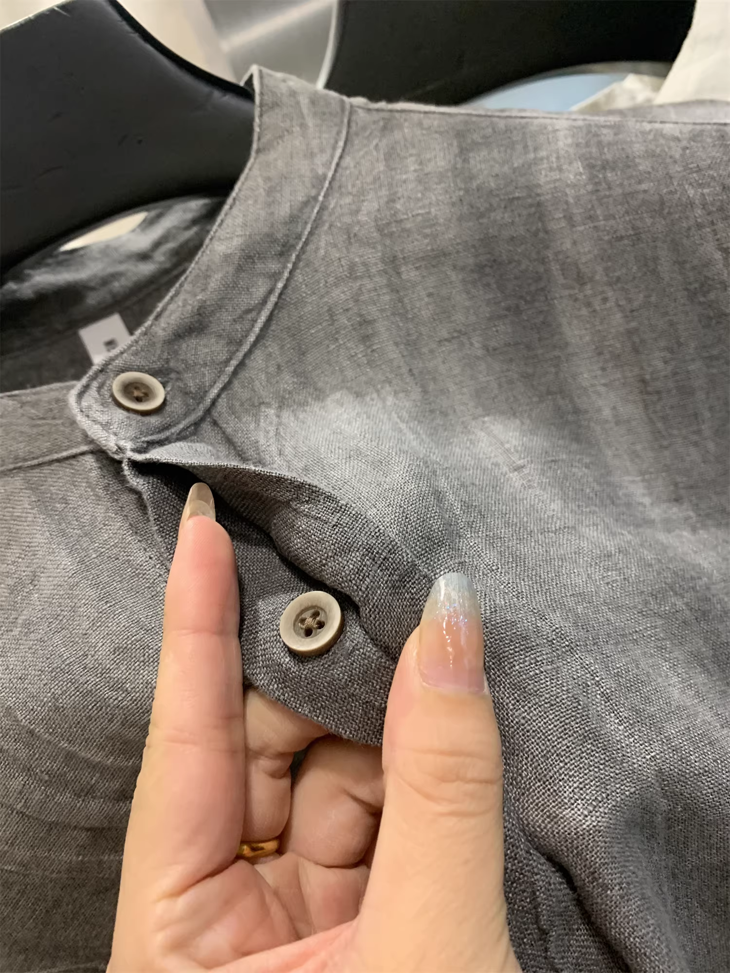 Áo sơ mi nam Don Quixote 100% vải lanh! Áo sơ mi dài tay cổ đứng nhỏ gọn, thoáng mát, chất liệu mỏng nhẹ, thích hợp cho mùa xuân/hè.