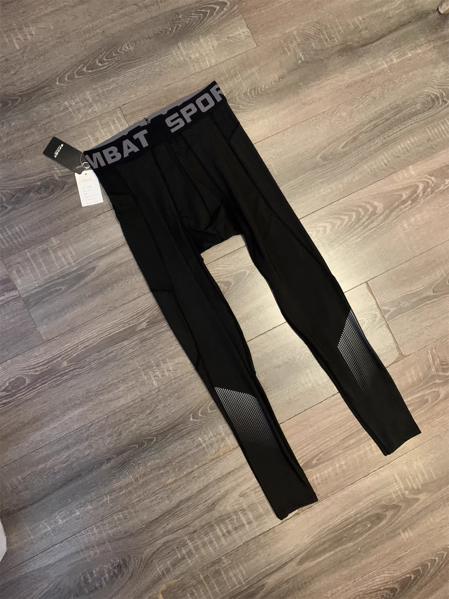 Don Quixote sinh ra để chơi thể thao! Nhanh khô, thoáng khí, độ đàn hồi cao! Quần bó sát nam dành cho thể thao, chạy bộ và tập thể dục.