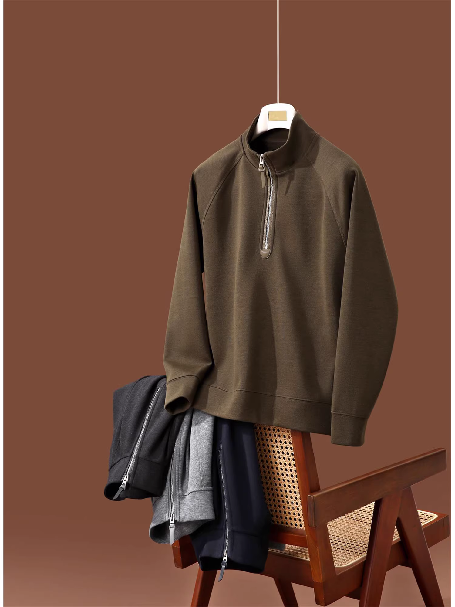 Don Quixote là không thể thay thế! Lyocell + len cừu được pha trộn với công nghệ tiên tiến! Áo len cổ đứng unisex mùa xuân và mùa thu.