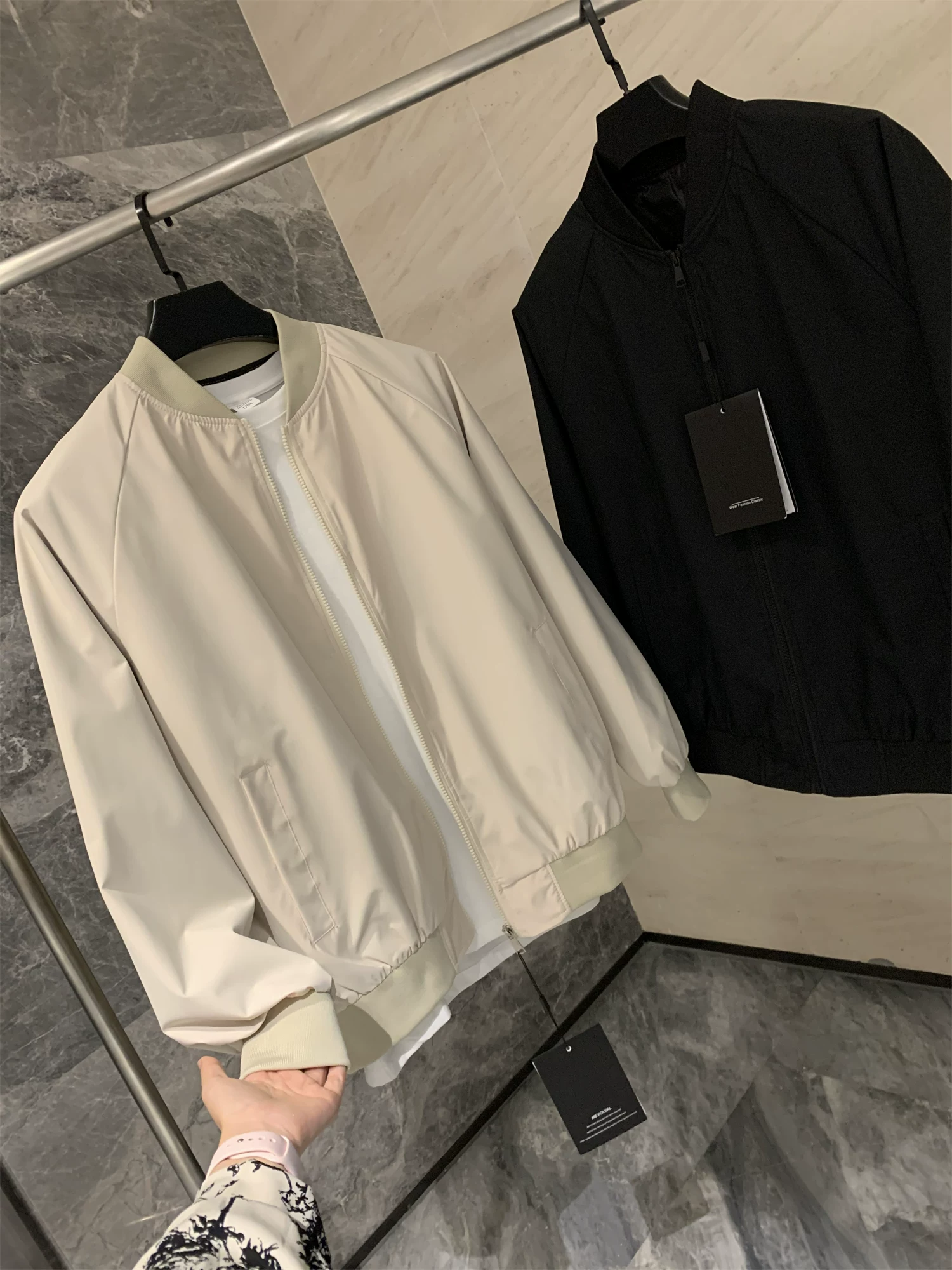 Đơn đặt hàng của công ty Don Quixote ODM! Áo khoác bóng chày nam mùa thu, nhẹ, đơn giản, phong cách thường ngày.