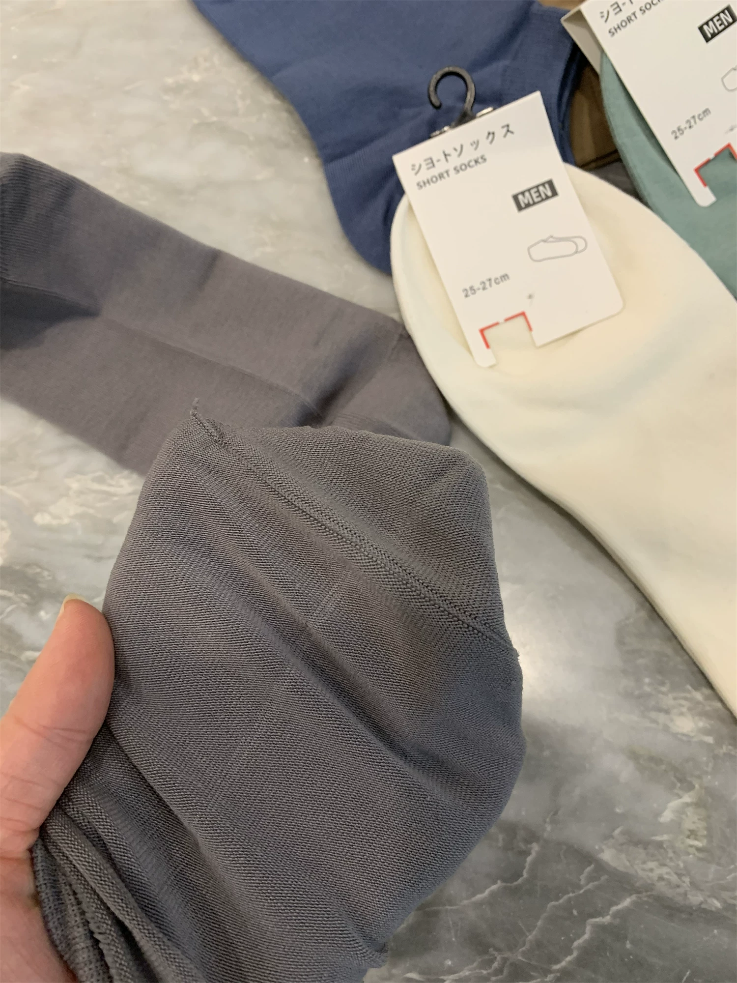 Don Quixote theo phong cách Nhật Bản! Chất liệu cotton pha sợi cao cấp, thân thiện với da, thoáng khí, độ đàn hồi cao, tất cotton màu trơn, tất ngắn dành cho nam.