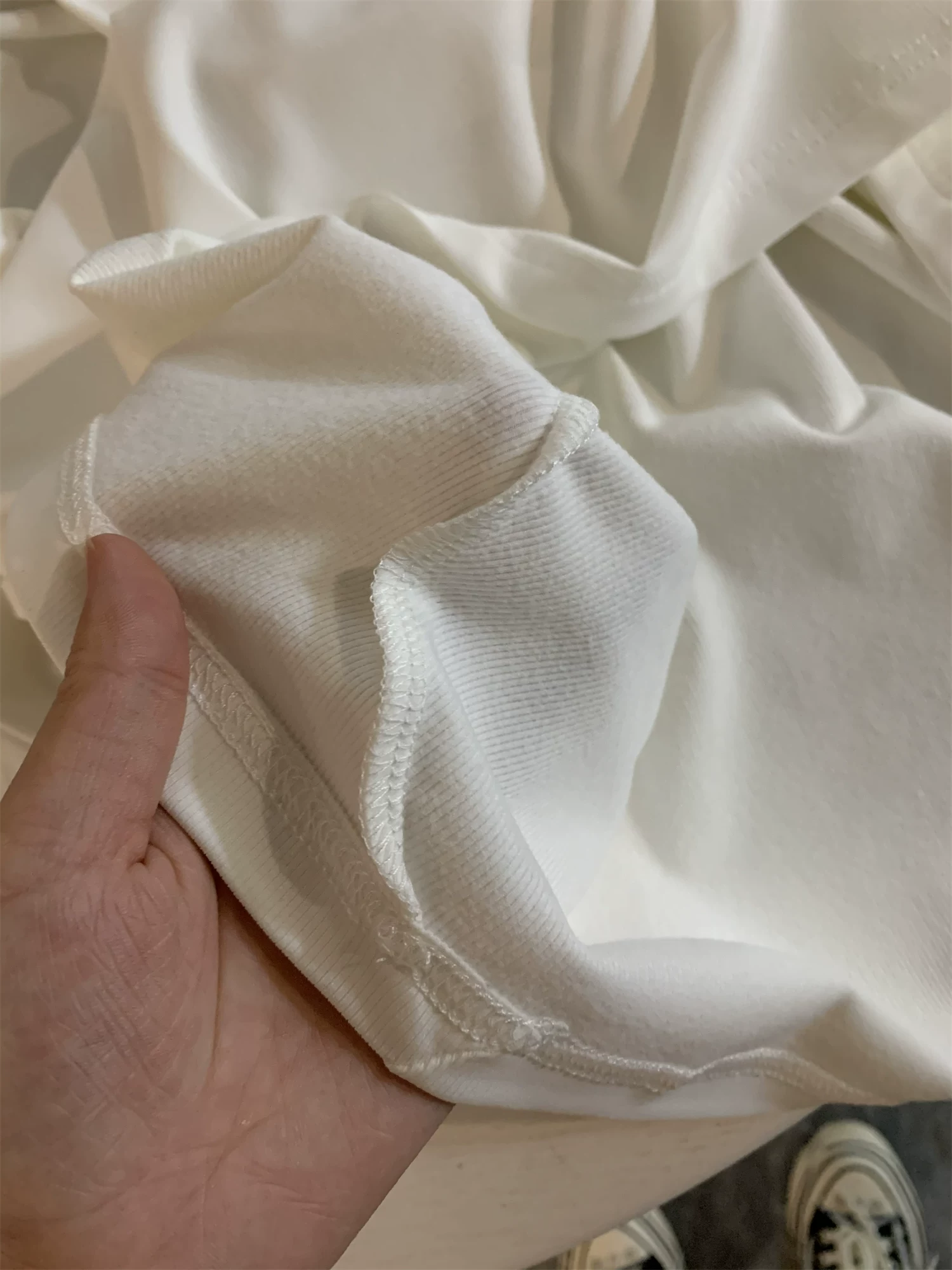 Áo thun nam cổ tròn chất liệu nỉ dày dặn Don Quixote! Mềm mại và thân thiện với làn da! Áo thun nam mùa thu màu trơn co giãn.