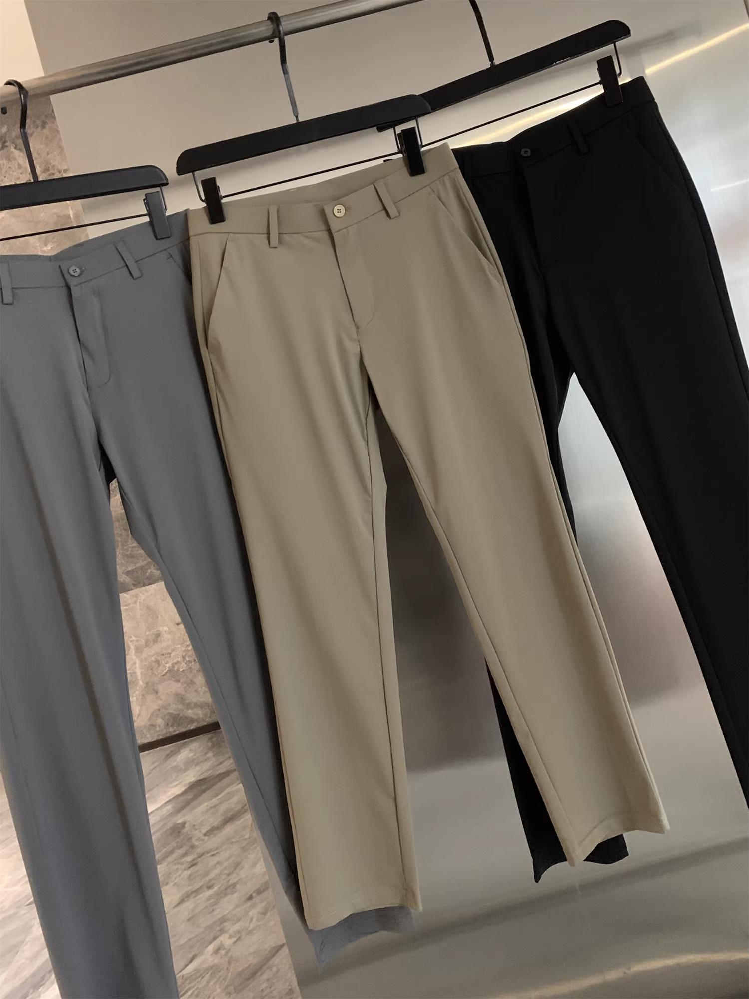 Đơn đặt hàng của công ty Don Quixote ODM! Công nghệ tuyệt vời! Quần và quần tây mùa xuân hè mềm mại, mịn màng, tinh tế, không đường may.