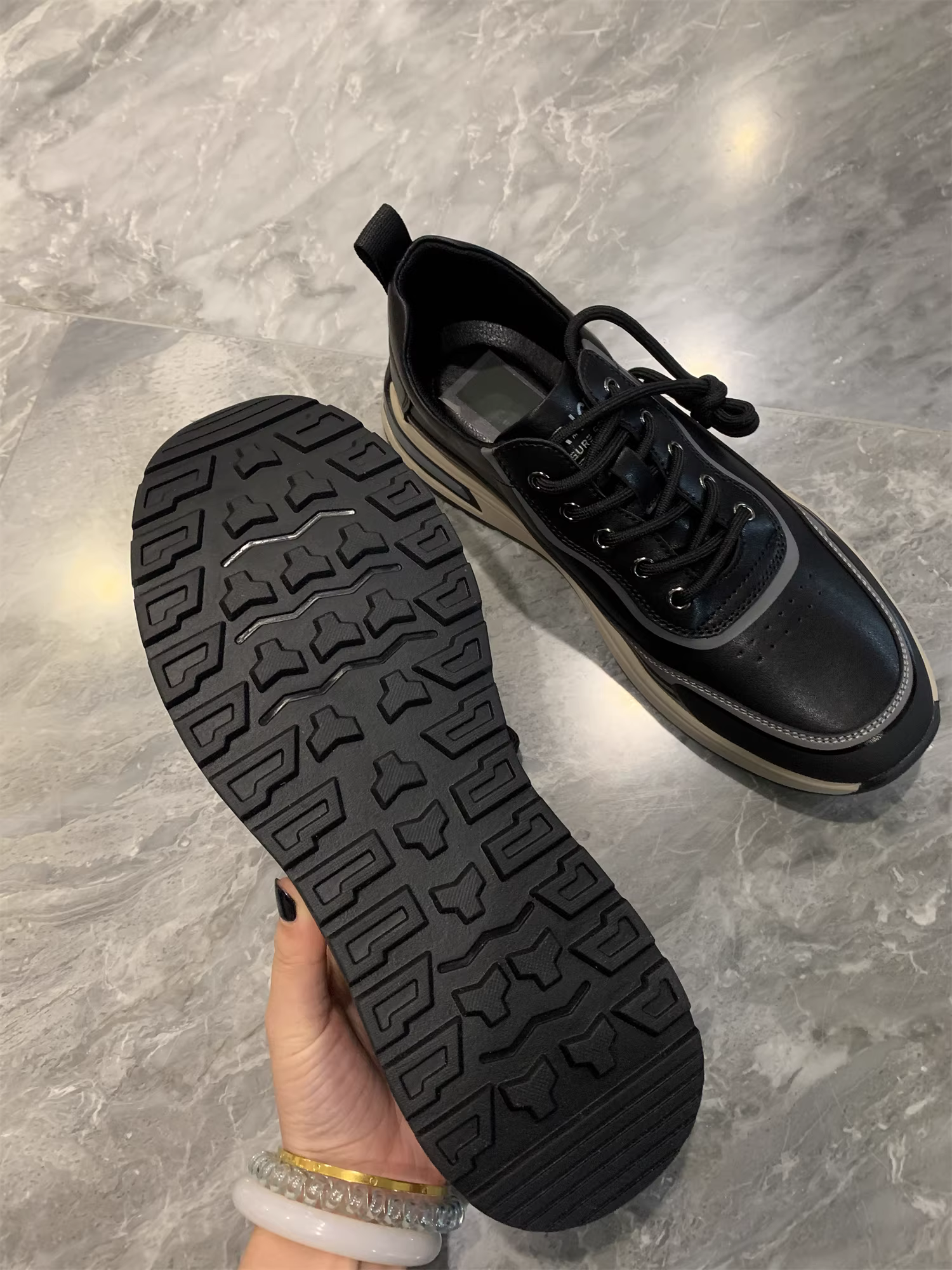 Don Quixote Offline 398! Ưu đãi tại trung tâm thương mại! Giày thể thao nam chất liệu da cao cấp, kiểu dáng đa năng, cổ thấp.