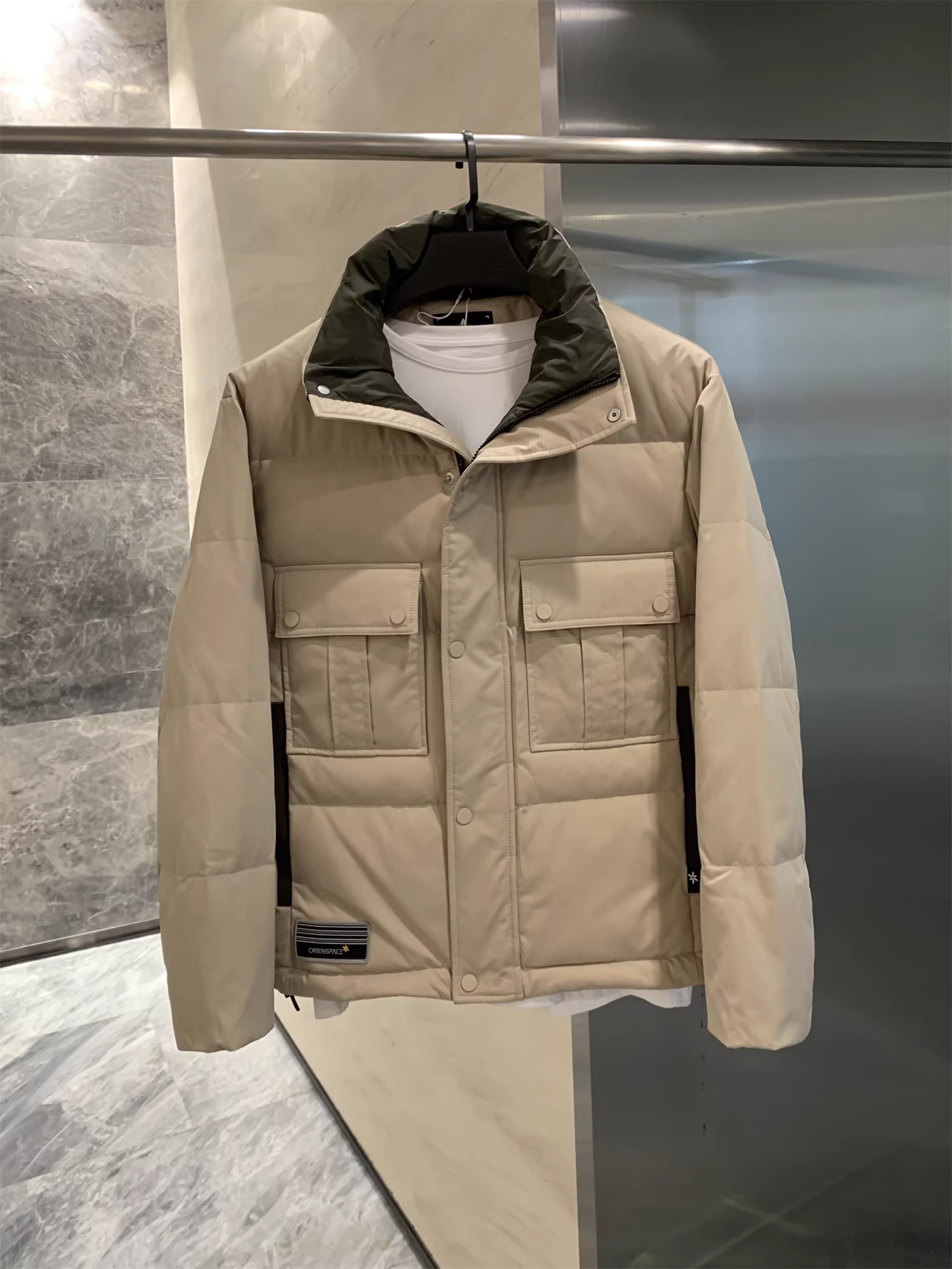 Don Quixote Sea Series! Áo khoác phao nam cổ đứng nhẹ, mùa đông, chất liệu 90% lông vũ, có túi lớn.