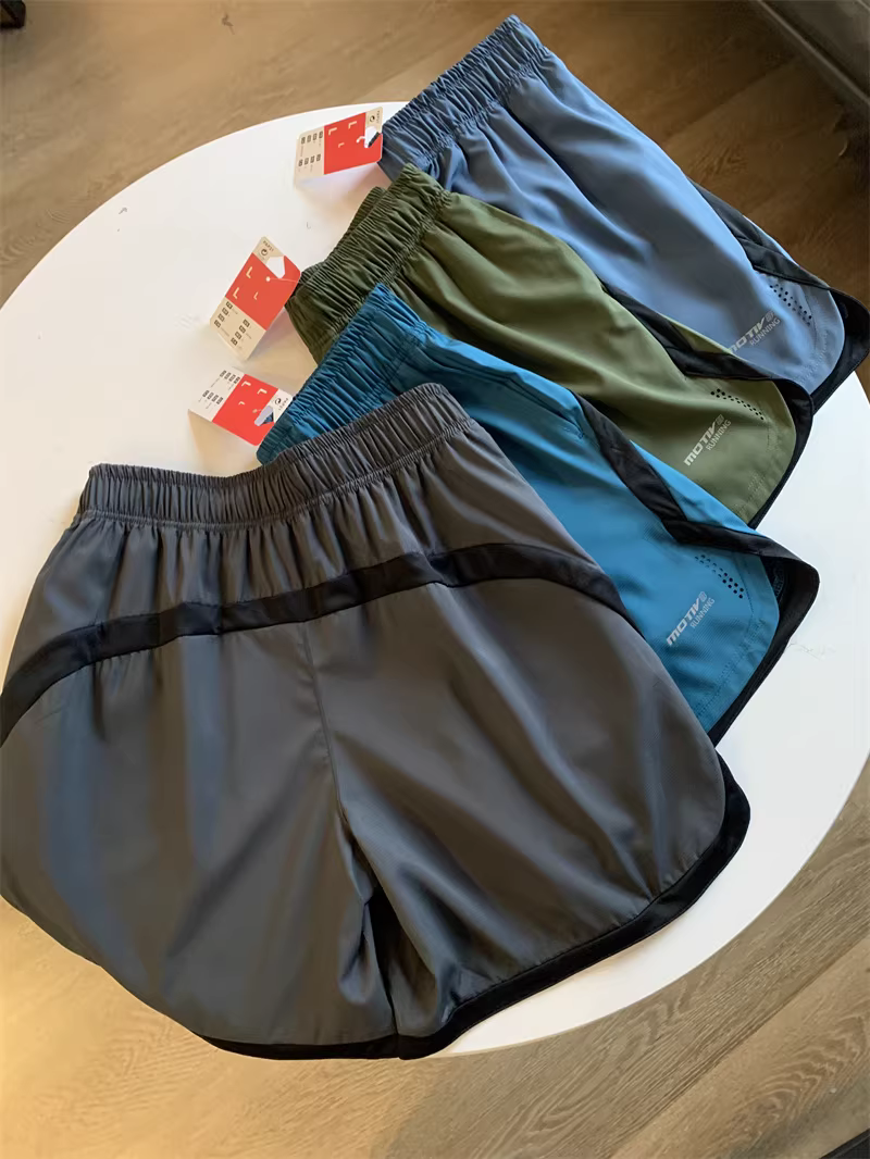 Don Quixote, một thương hiệu độc đáo ở Ba Lan! Quần thể thao nhanh khô và thoáng khí! Quần short tập luyện thể dục, chạy bộ, mặc thường ngày rộng rãi, thoải mái dành cho nam.