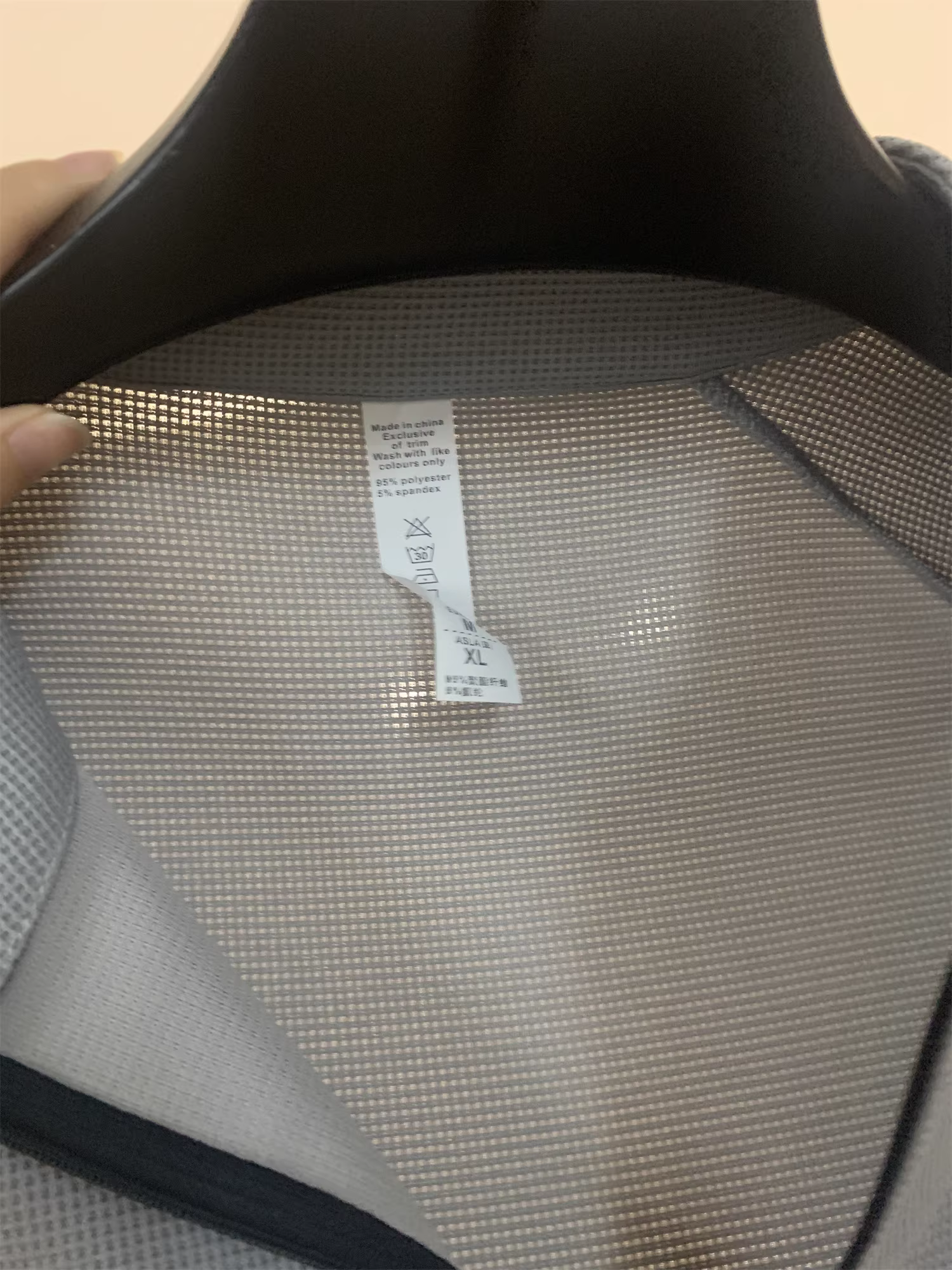 Don Quixote Dòng Áo Thể Thao Ngoài Trời! Nhanh khô và thoáng khí! Áo thun thể thao nam mùa thu, kiểu dáng casual, dài tay, nửa khóa kéo