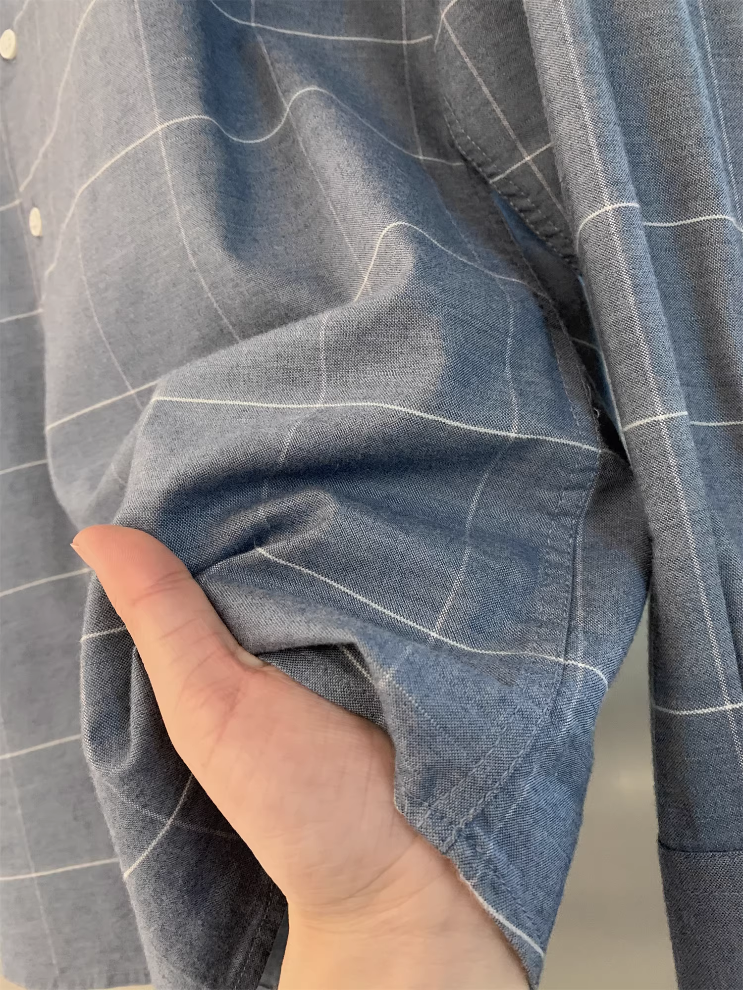 Ưu điểm của Don Quixote! Chất liệu vải chải! Áo sơ mi dài tay kẻ caro mùa xuân, tinh tế và mềm mại dành cho nam.