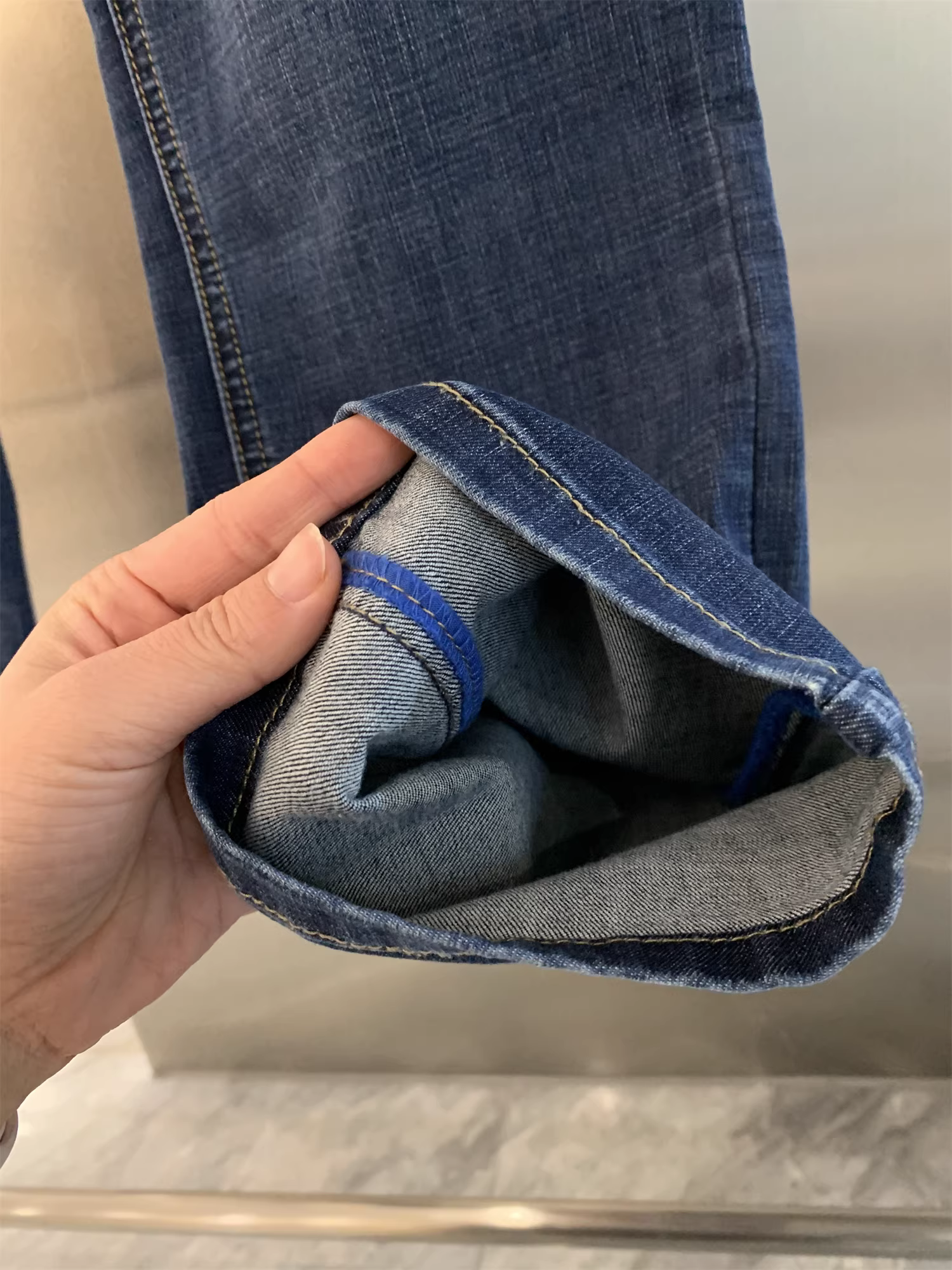 Don Quixote giảm giá lớn! Chất liệu cotton và spandex! Quần jeans nam mùa xuân/hè, chất liệu mềm mại, đa năng, kiểu dáng thời trang.