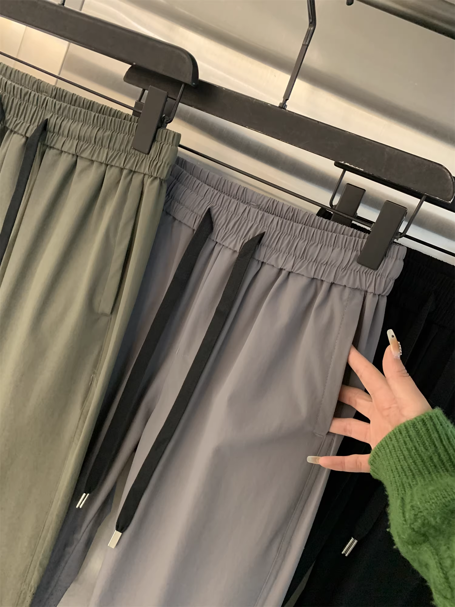 Quần dài nam Don Quixote Outdoor Technology! Quần vải lụa mùa hè mỏng, nhanh khô, dáng rộng, bo gấu, phong cách thường ngày.