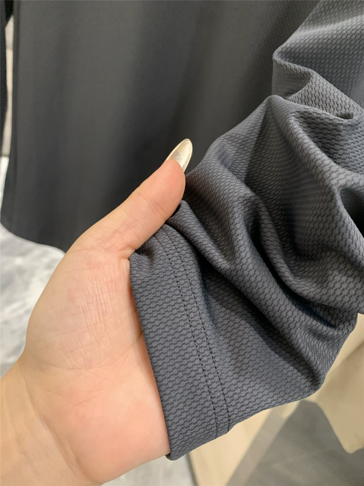 Công nghệ hồng ngoại xa Don Quixote! Kết cấu quả dứa! Áo polo nam tay dài màu trơn đa năng, phong cách thường ngày.