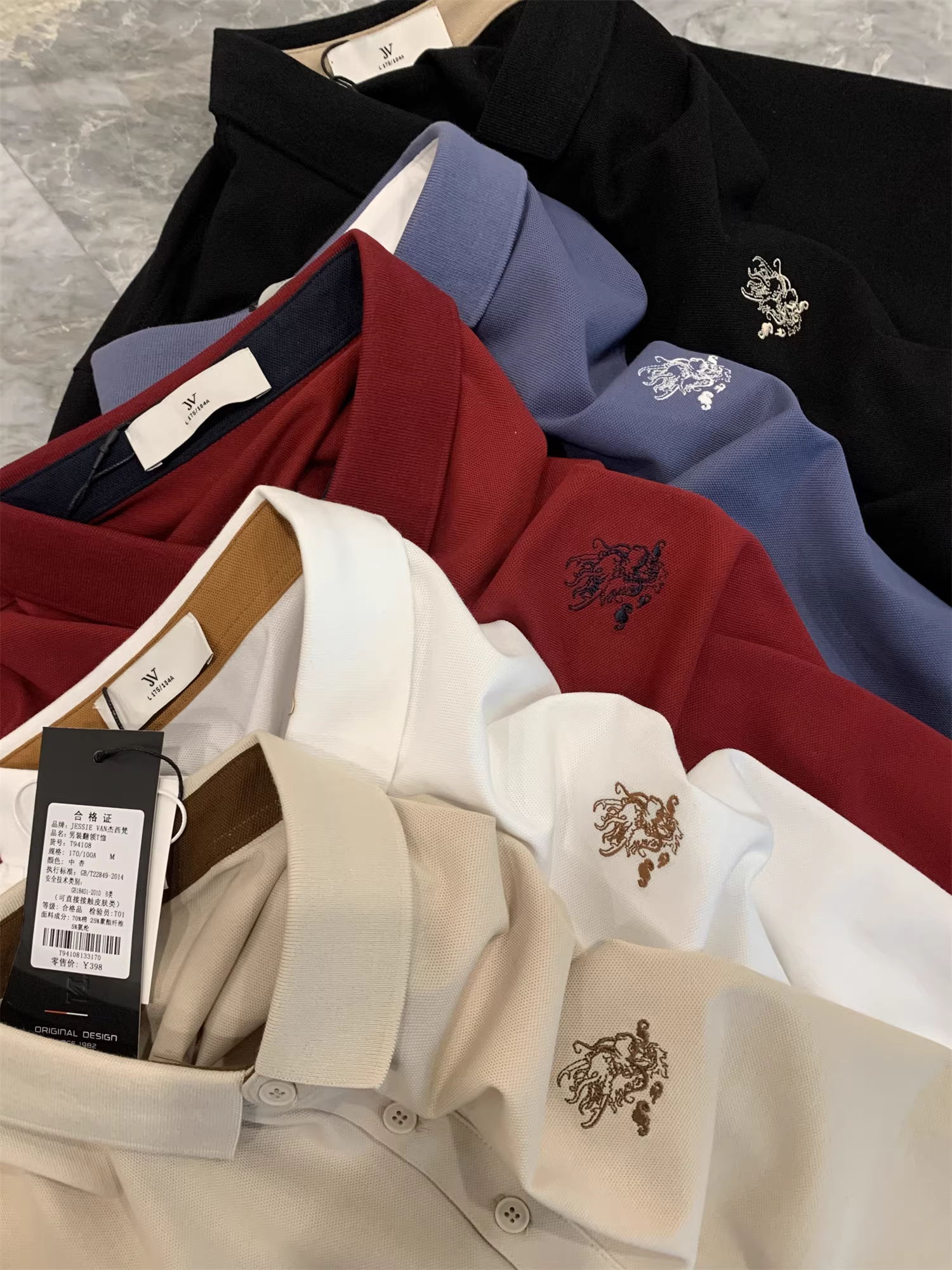 Don Quixote đi mua sắm để đặt hàng! Thoải mái và thoáng khí! Áo polo nam mùa hè màu trơn thêu tay tay ngắn