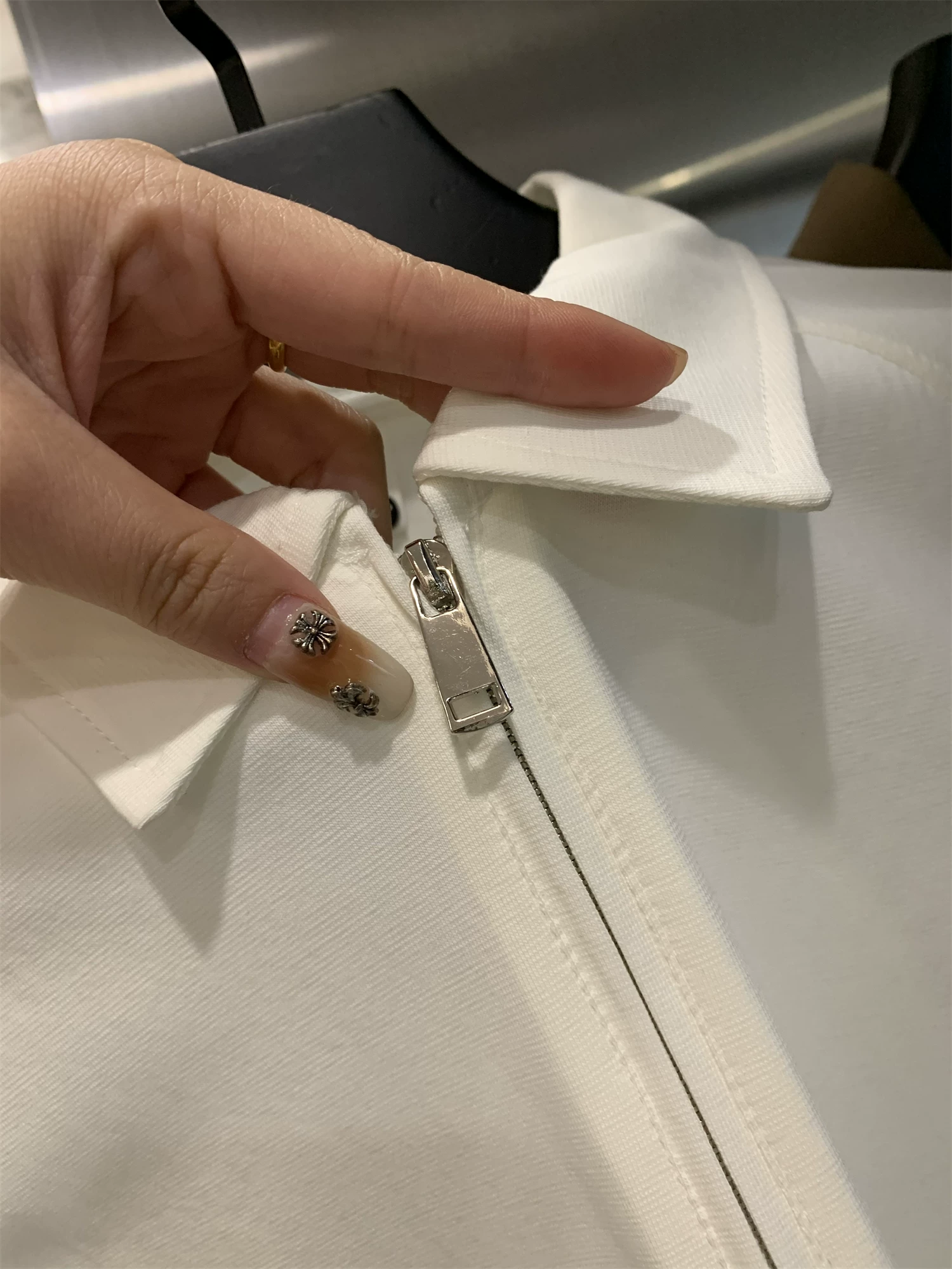 Dòng sản phẩm Don Quixote Light Luxury dành cho doanh nhân! Áo sơ mi polo ngắn tay màu trơn đa năng, phong cách thường ngày, mùa hè dành cho nam giới.