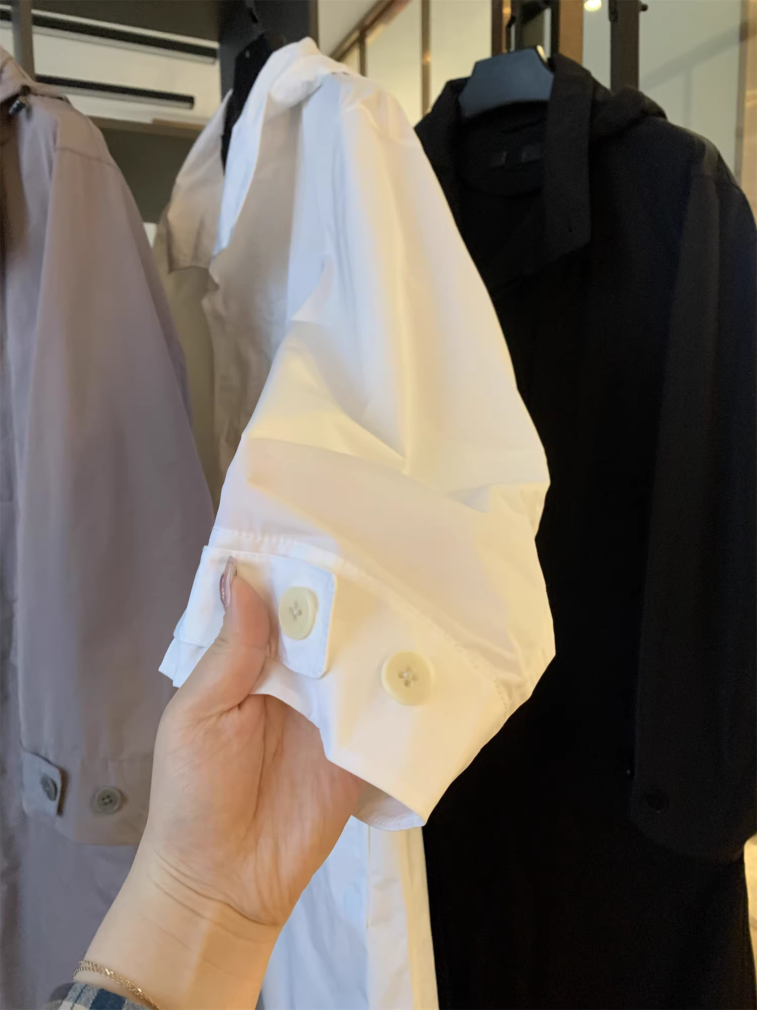 Don Quixote du hành khắp Tây Ban Nha! Tủ 999+! Áo khoác trench coat có mũ trùm đầu, kiểu dáng cặp đôi, dệt cao cấp, mật độ cao.