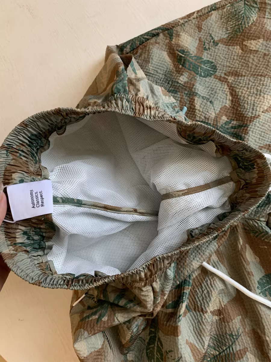 Phong cách nghỉ dưỡng Hawaii của Don Quixote! Nhẹ và thoáng khí! Quần short nam mùa hè lưng thun ống thẳng 5 điểm.