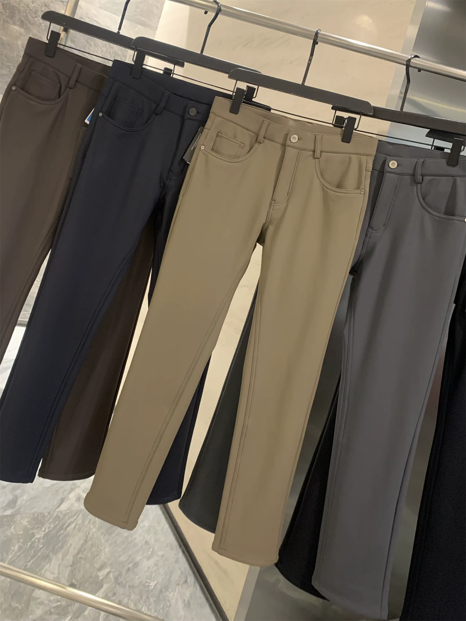 Don Quixote Công nghệ đen bốn lớp chống thấm! Dòng sản phẩm dành cho doanh nhân nhẹ nhàng! Quần âu nam mùa thu chất liệu mềm mại, đa năng, dáng thẳng, phong cách thường ngày