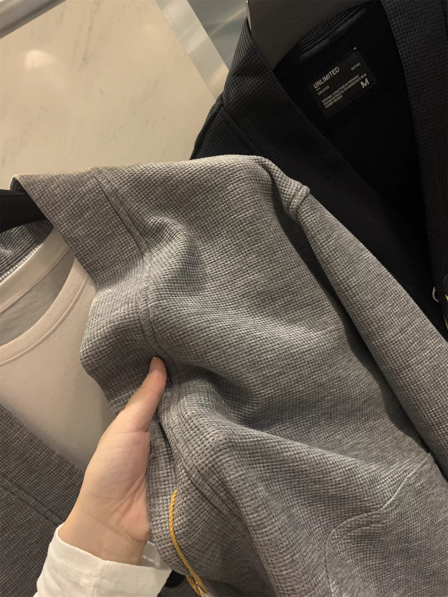 Don Quixote phong cách retro Nhật Bản! Vải waffle 400G! Áo khoác cardigan cổ chữ V đơn giản, giản dị dành cho nam và nữ trong mùa xuân và mùa thu.