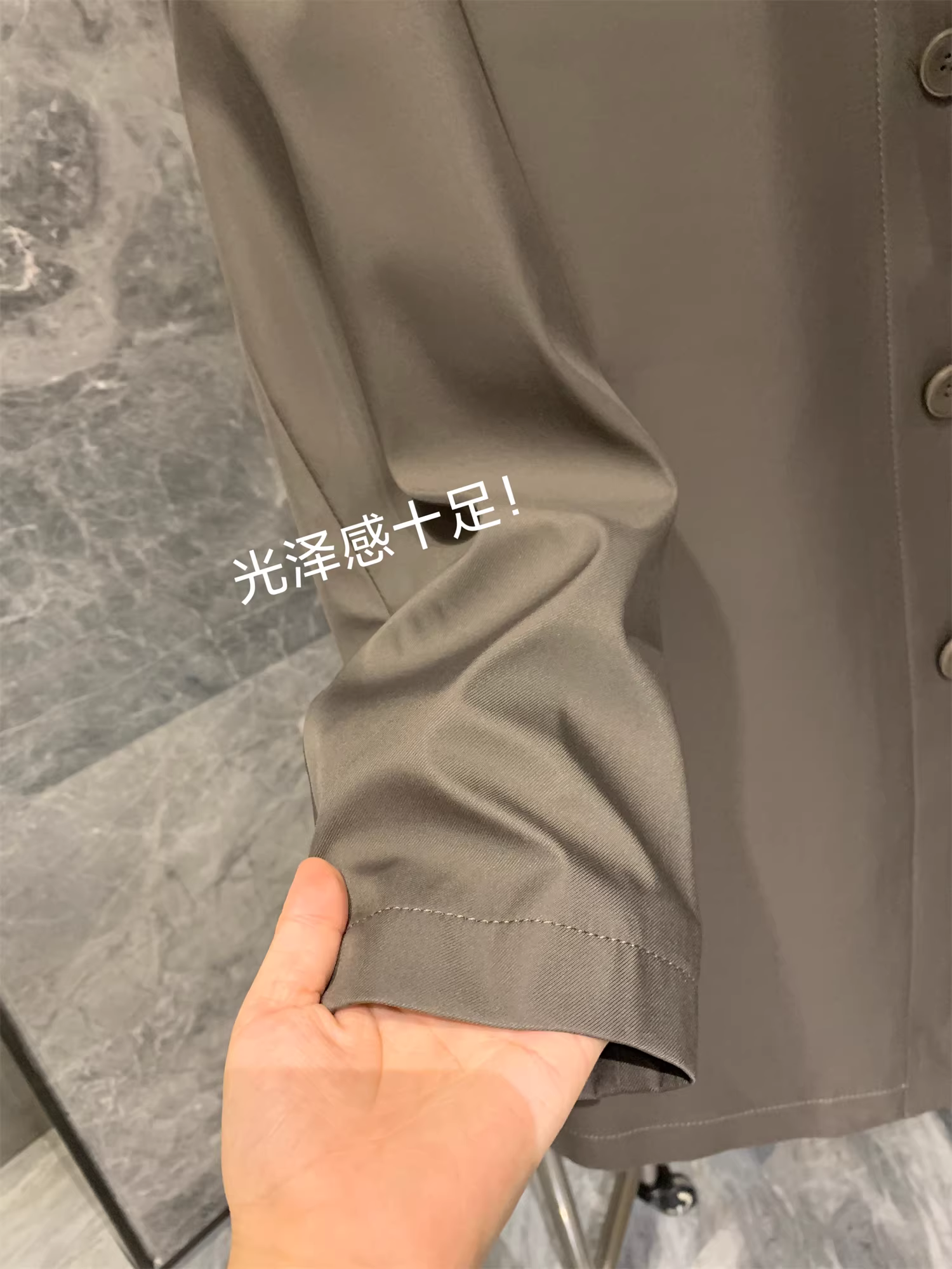 Don Quixote 3K+ đang trên quầy! Chất liệu vải phủ lớp công nghệ! Áo khoác trench coat dáng dài trung bình, phong cách Anh quốc sang trọng nhẹ nhàng.