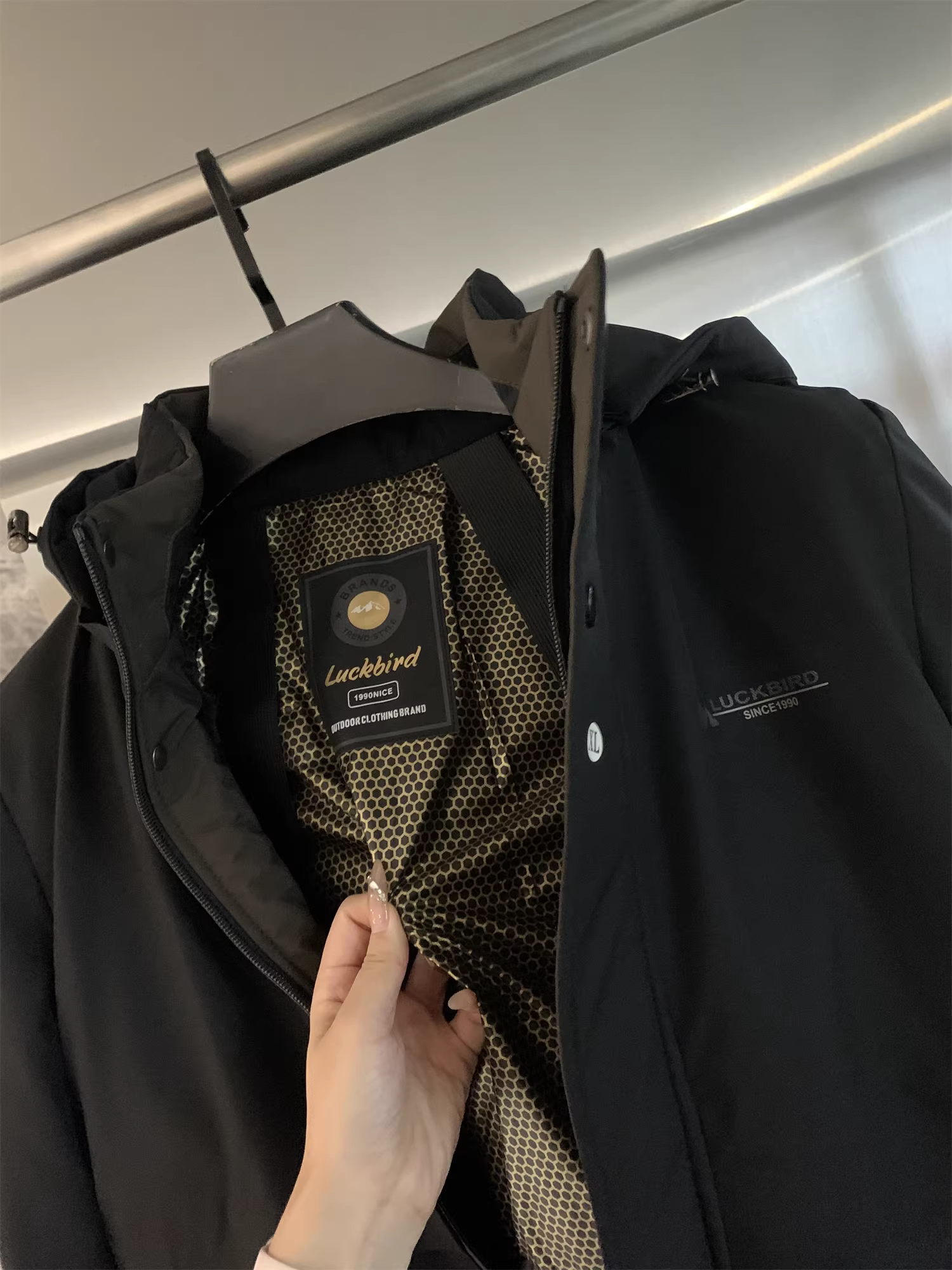 Công nghệ Don Quixote tự sưởi ấm! Áo khoác cotton có mũ trùm đầu thời trang giản dị dày dặn và ấm áp dành cho nam giới.