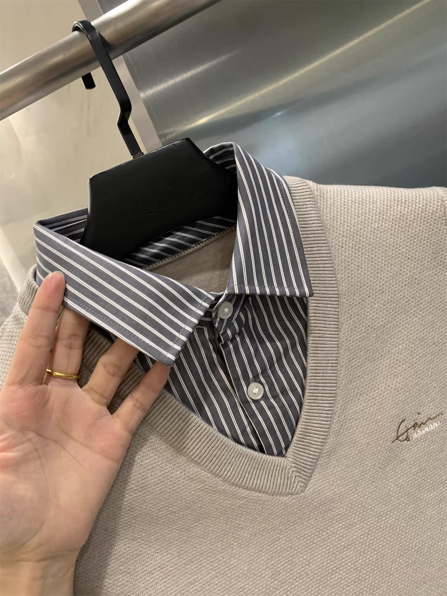 Don Quixote dòng H! Sợi dệt lõi có độ đàn hồi cao! Áo len dệt kim hai mảnh thường ngày mùa thu đông phối màu.