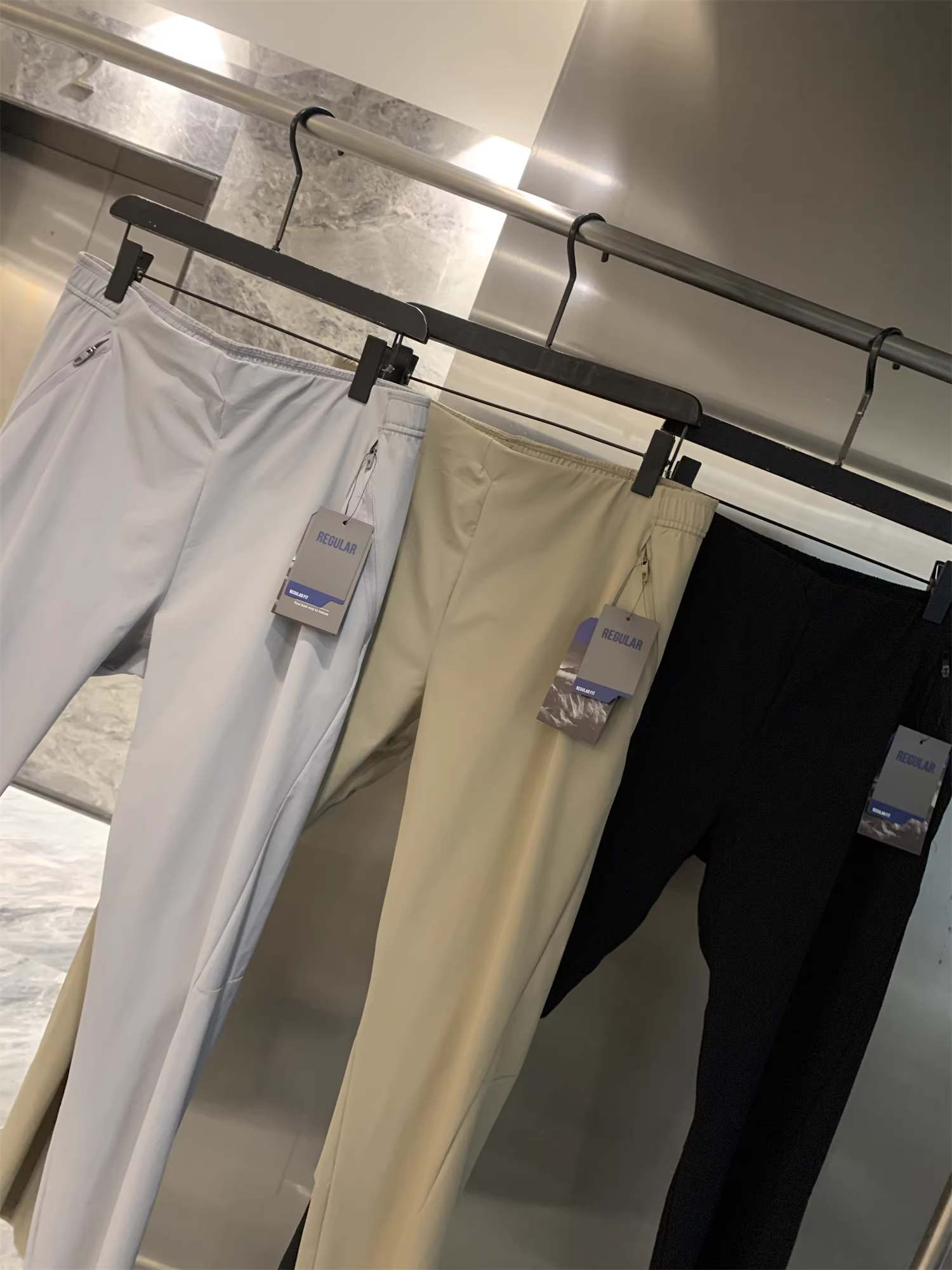 Don Quixote Nhẹ nhàng từ Anh! Không thấm nước, nhanh khô, thoáng khí và co giãn! Quần đi bộ ngoài trời thông thường dành cho nam giới dành cho mùa xuân và mùa hè.