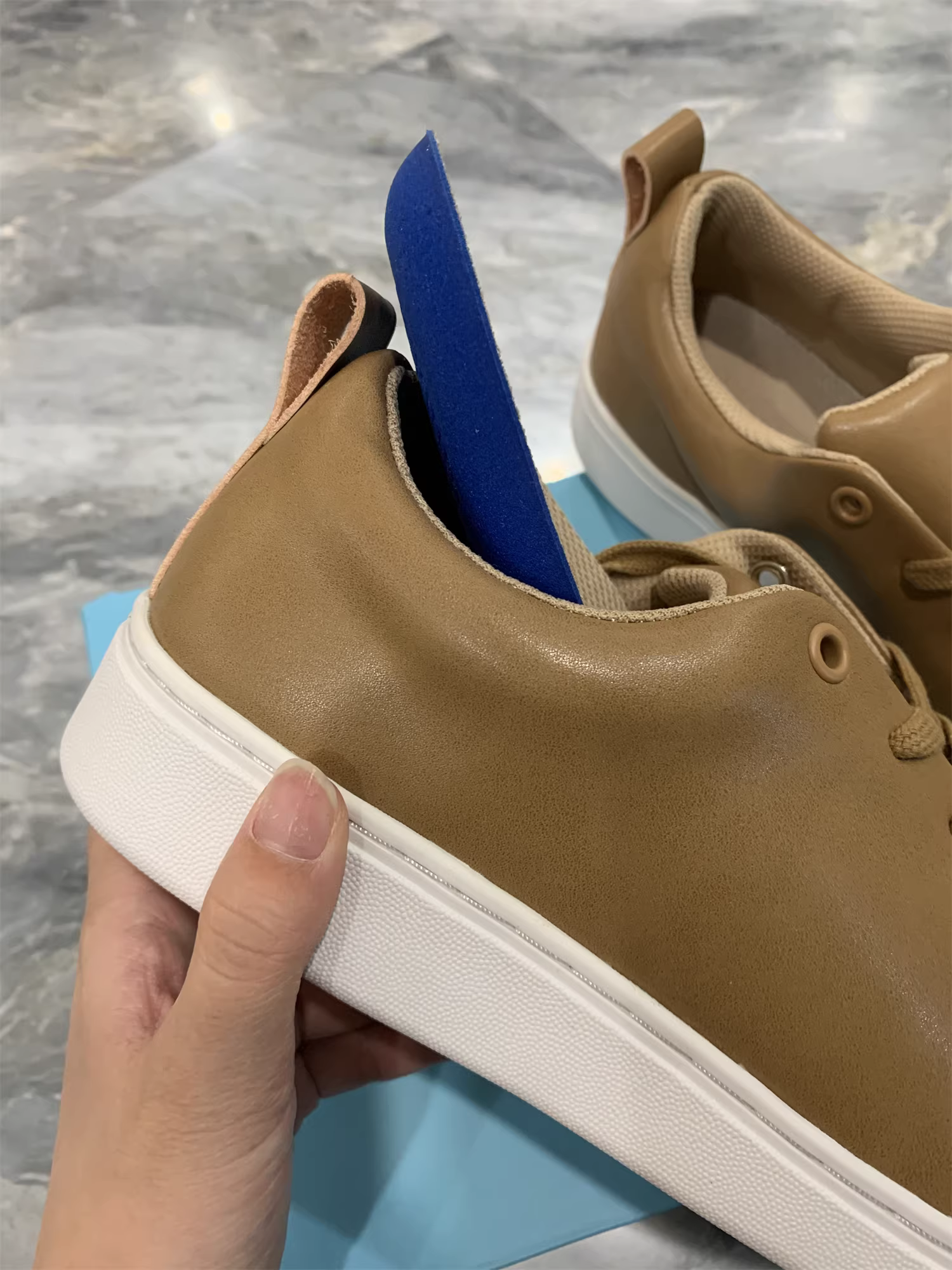 Đơn đặt hàng của công ty Don Quixote ODM! Da bò lớp thứ hai! Đế mềm êm ái, giày thể thao đơn giản và đa năng, giày sneaker dành cho nam.