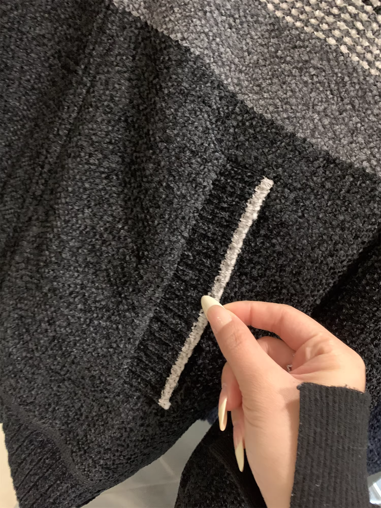 Don Quixote rất mềm mại và tinh tế! Áo len dệt kim họa tiết hoa + lớp lót lông nhung dài! Áo khoác len cổ bóng chày mùa thu đông dành cho nam.