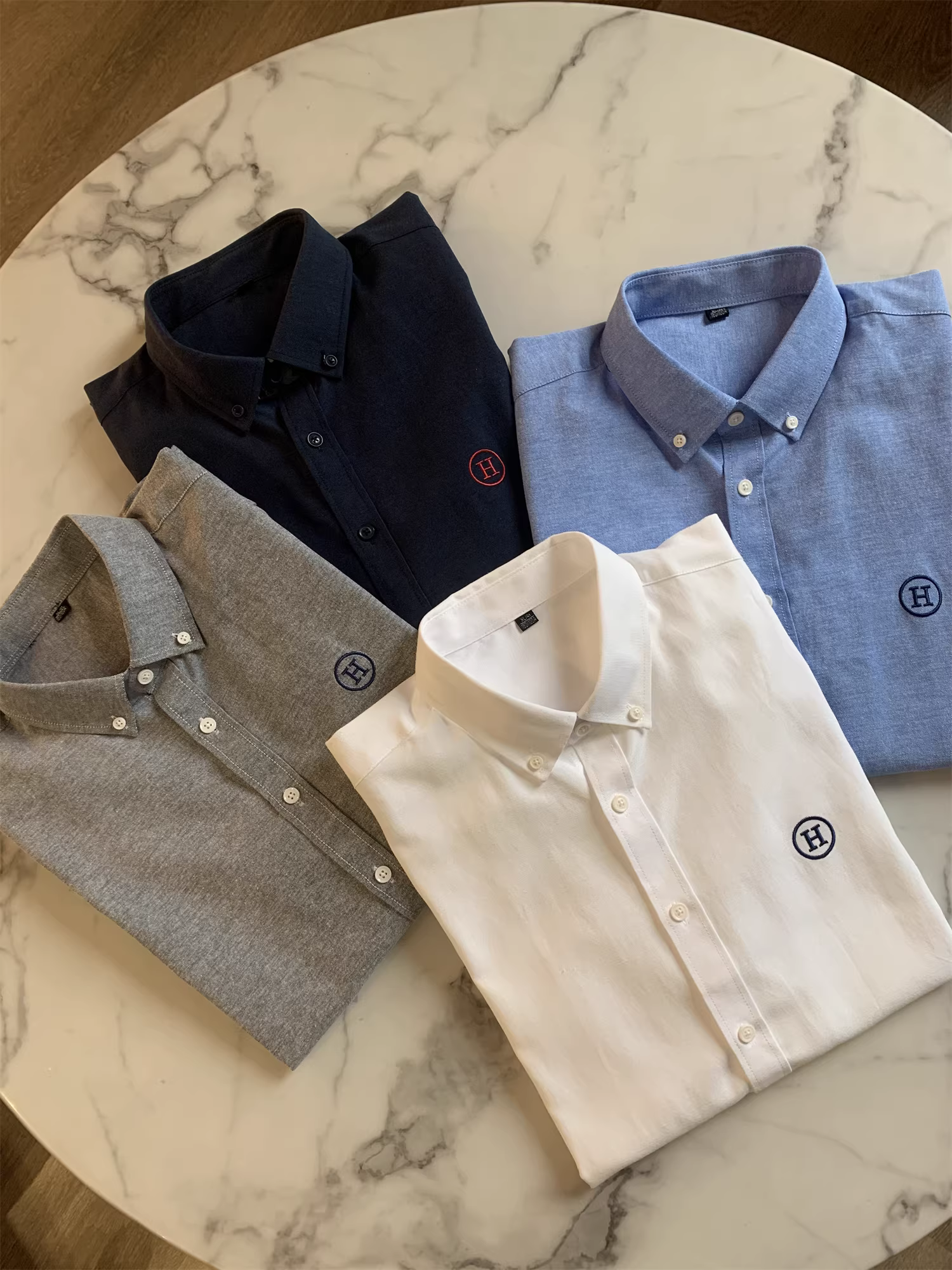 Logo thêu Don Quixote H! Vải Oxford chất lượng cao! Xu hướng áo sơ mi dài tay đa năng dành cho nam giới mùa thu.