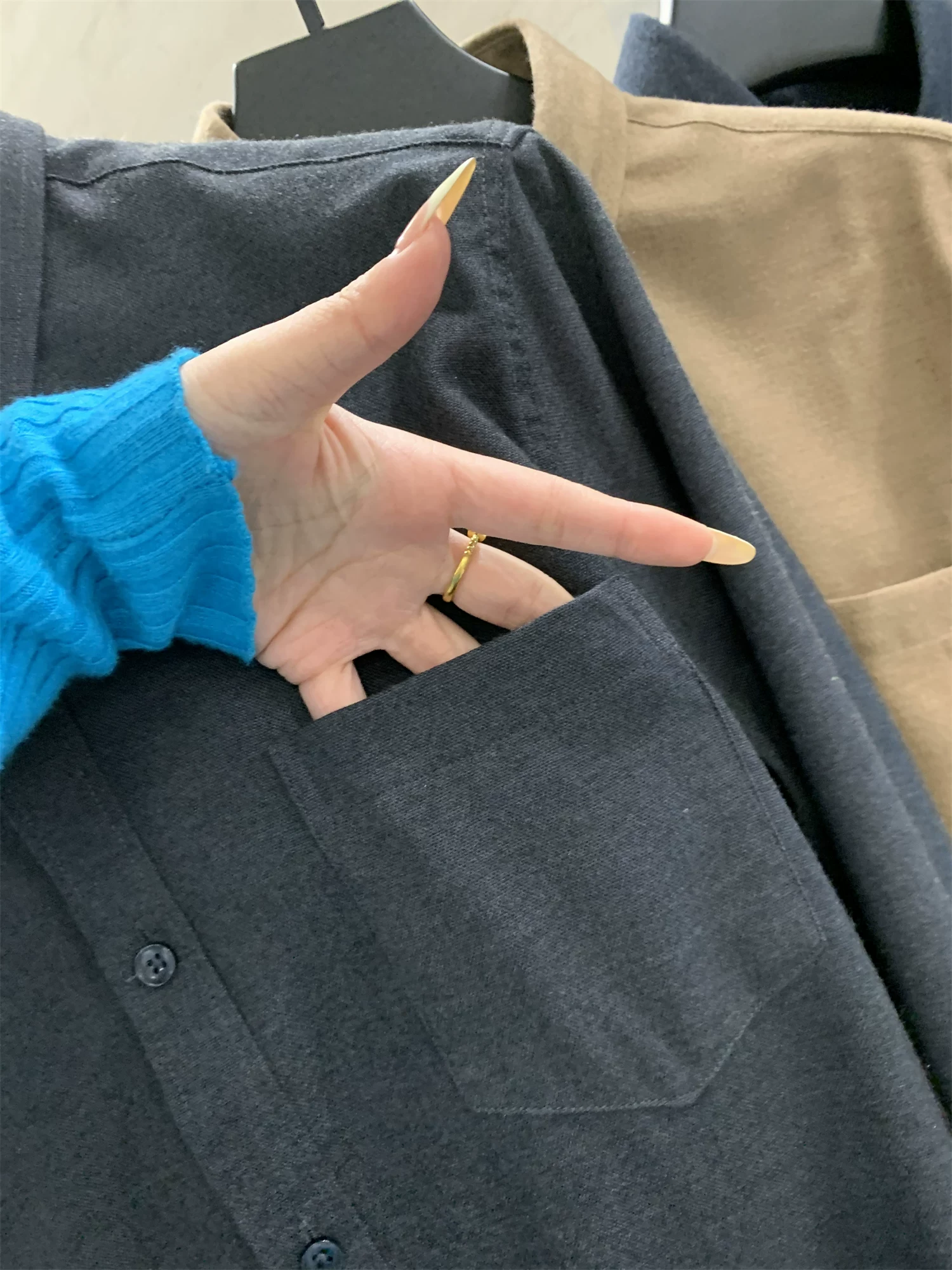 Don Quixote Han Dan Chuyuan! 100% cotton! Áo sơ mi dài tay dày dặn, đa năng, phong cách thường ngày, unisex, hợp thời trang cho mùa thu đông