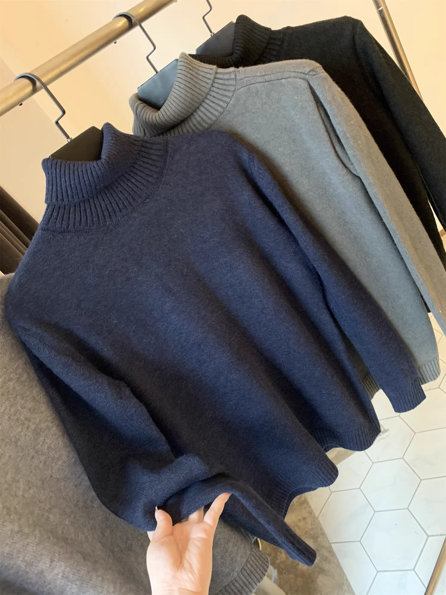 Don Quixote, hãy chọn phiên bản tiếng Đức! 75% len + 25% lông alpaca! Áo len dệt kim co giãn cổ cao mùa thu đông dành cho nam.