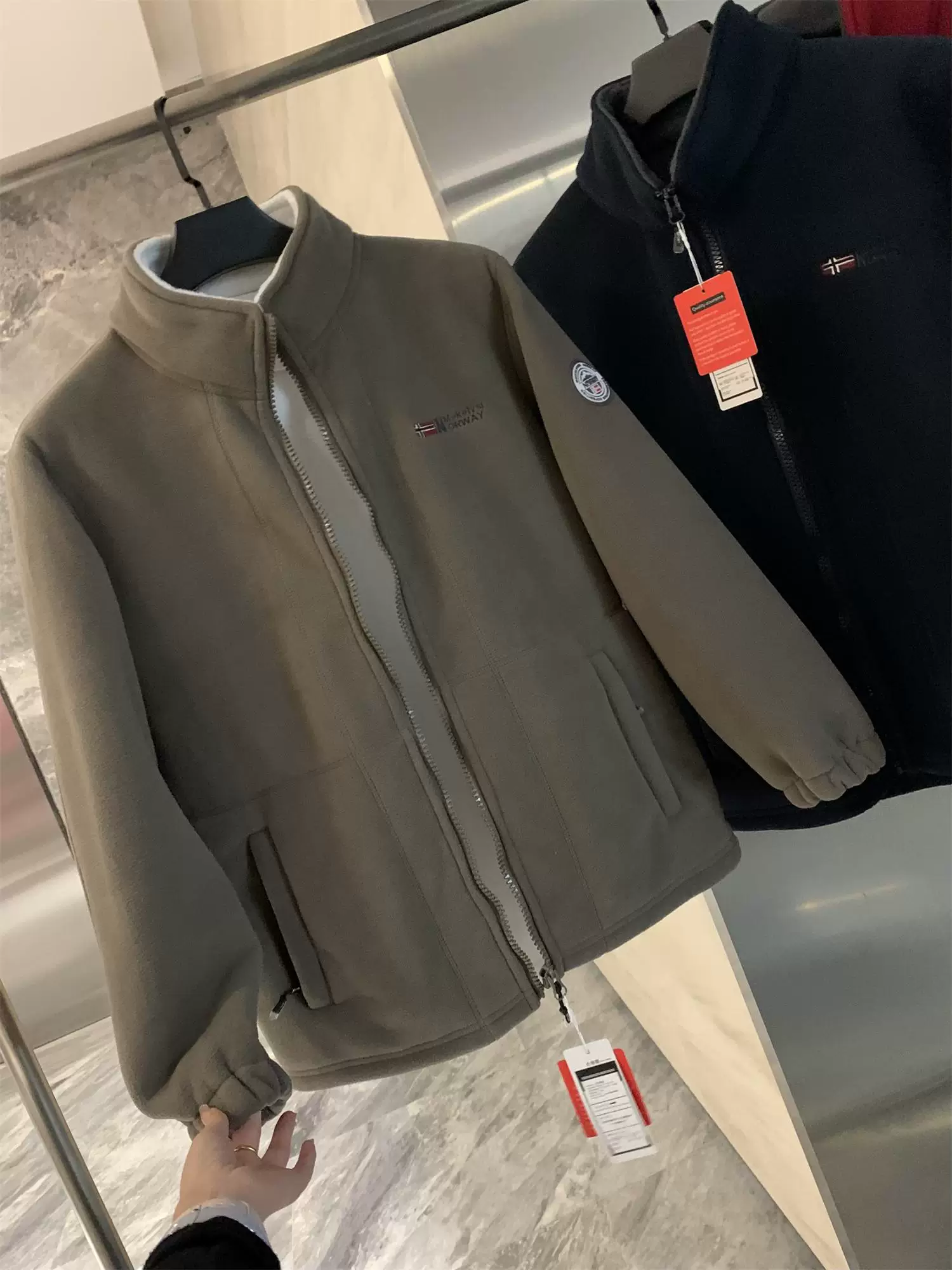 Don Quixote được xuất khẩu sang Na Uy! Áo khoác lông cừu giữ ấm và chống lạnh ngoài trời mùa thu đông hợp thời trang