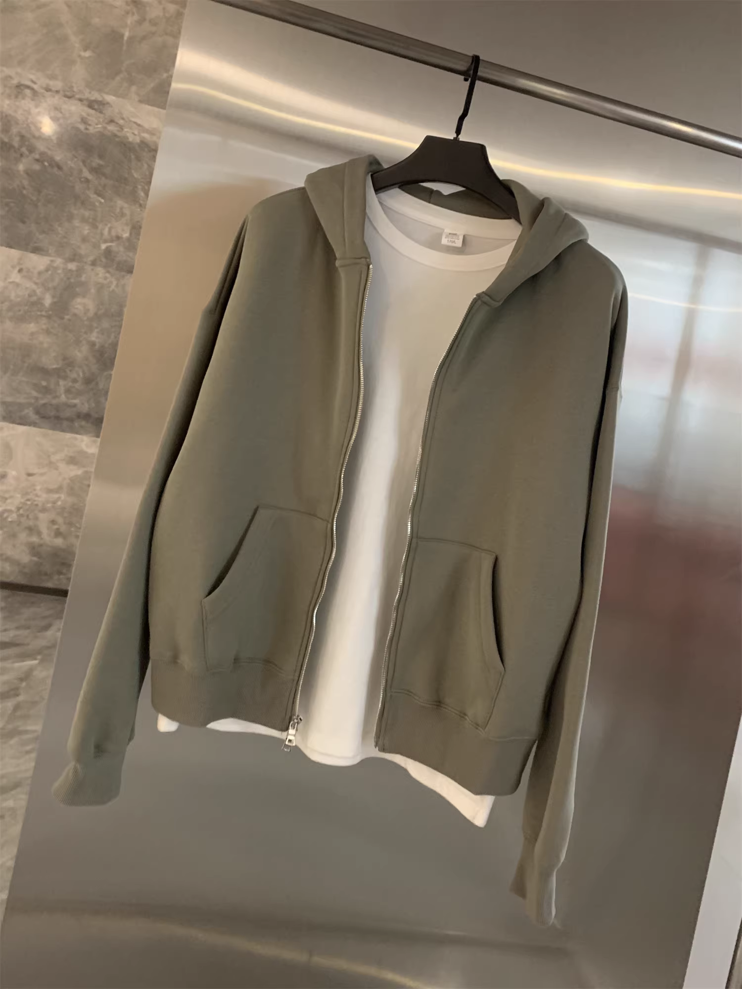 Áo khoác cardigan có mũ trùm đầu chất lượng cao Don Quixote! Thích hợp cho cả nam và nữ! Áo khoác nỉ ấm áp, phong cách thường ngày, thời thượng cho mùa thu đông.