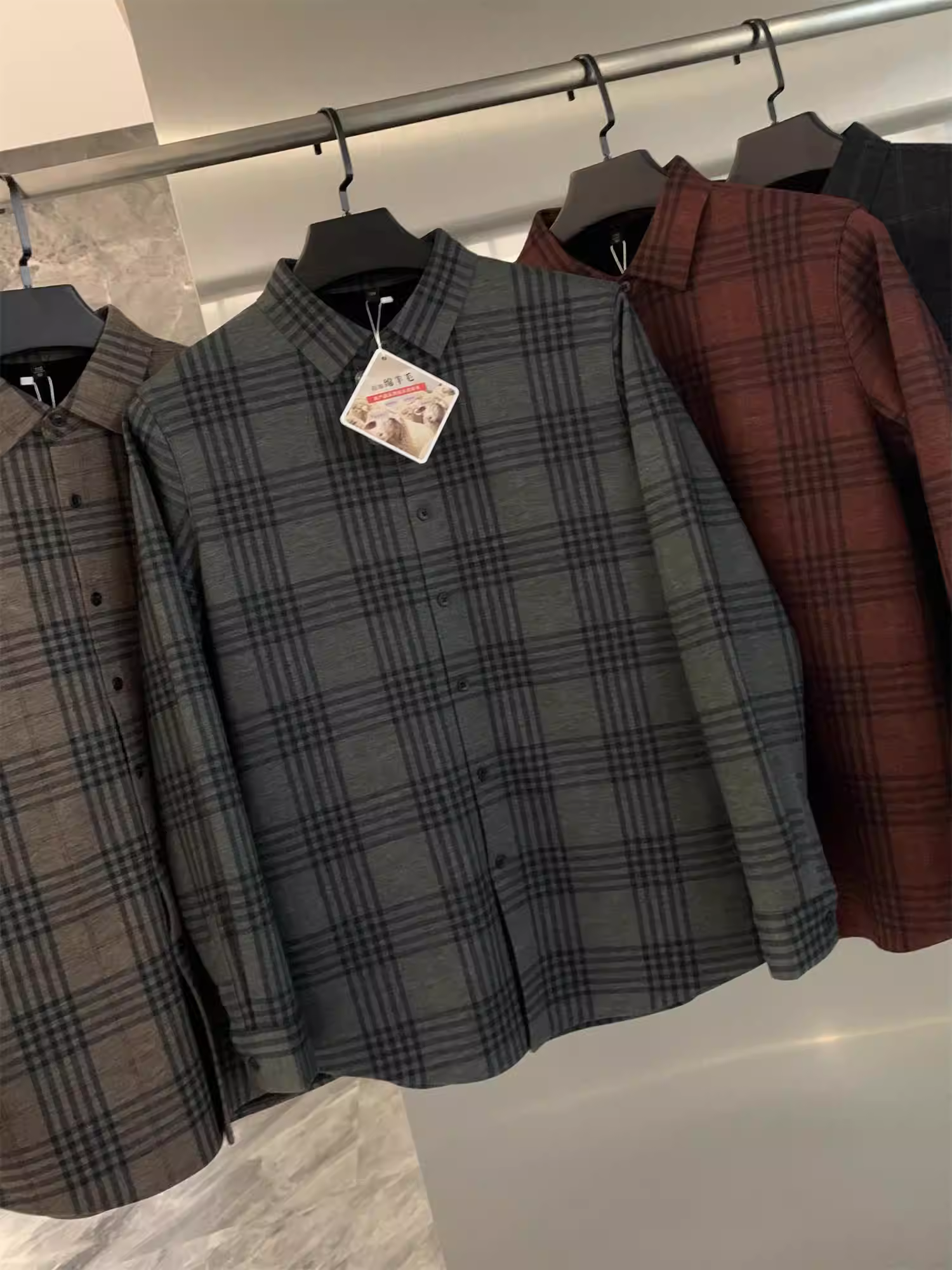 Áo len Don Quixote + pha trộn tơ tằm! Áo sơ mi nam có cổ kẻ sọc ấm áp, lót lông cừu tích hợp mùa thu đông