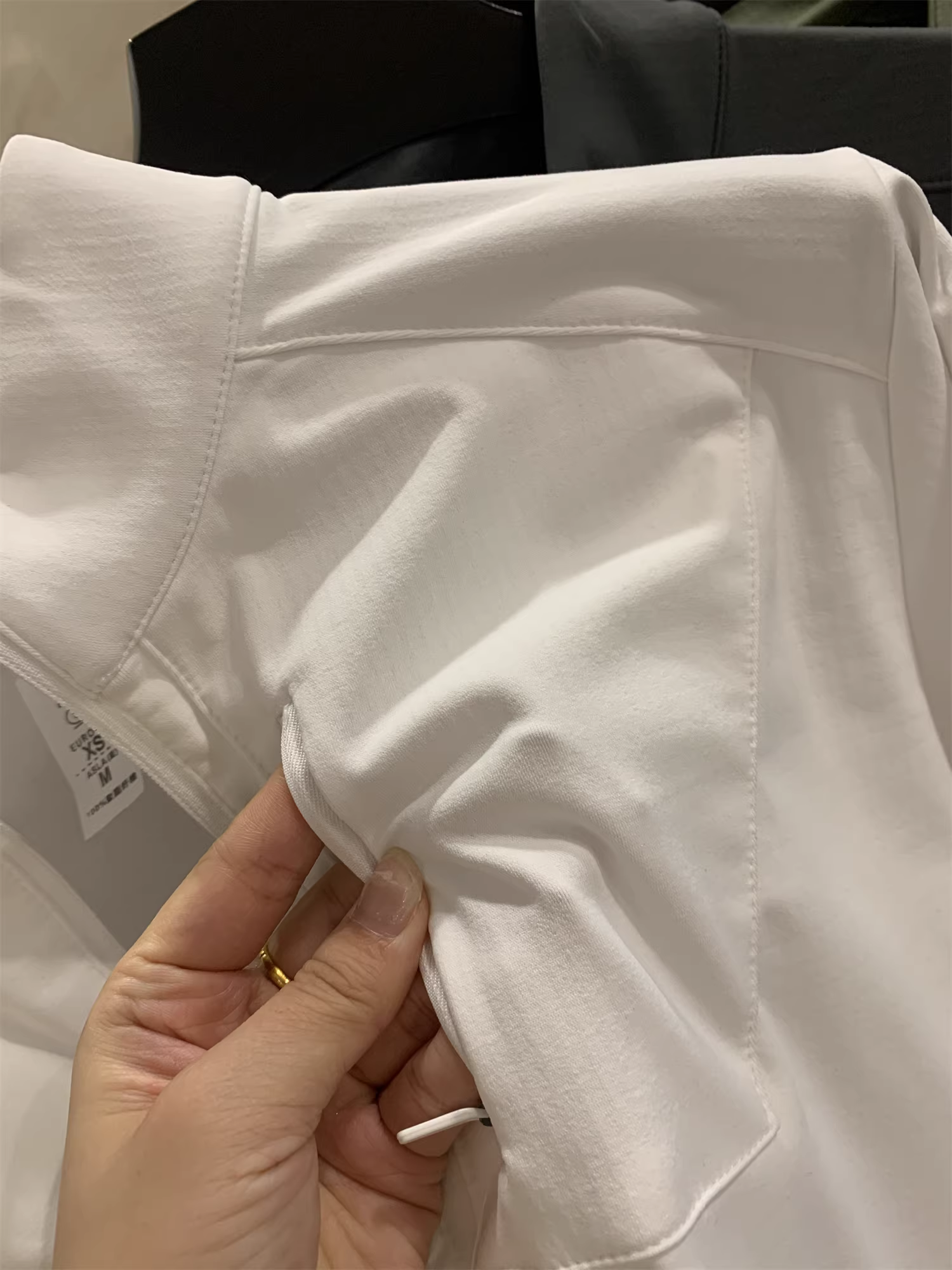 Don Quixote D series! Công nghệ giữ nhiệt, chất liệu lông cừu tích hợp hình vuông! Áo thun dài tay cổ đứng thường ngày ngoài trời mùa thu dành cho nam.