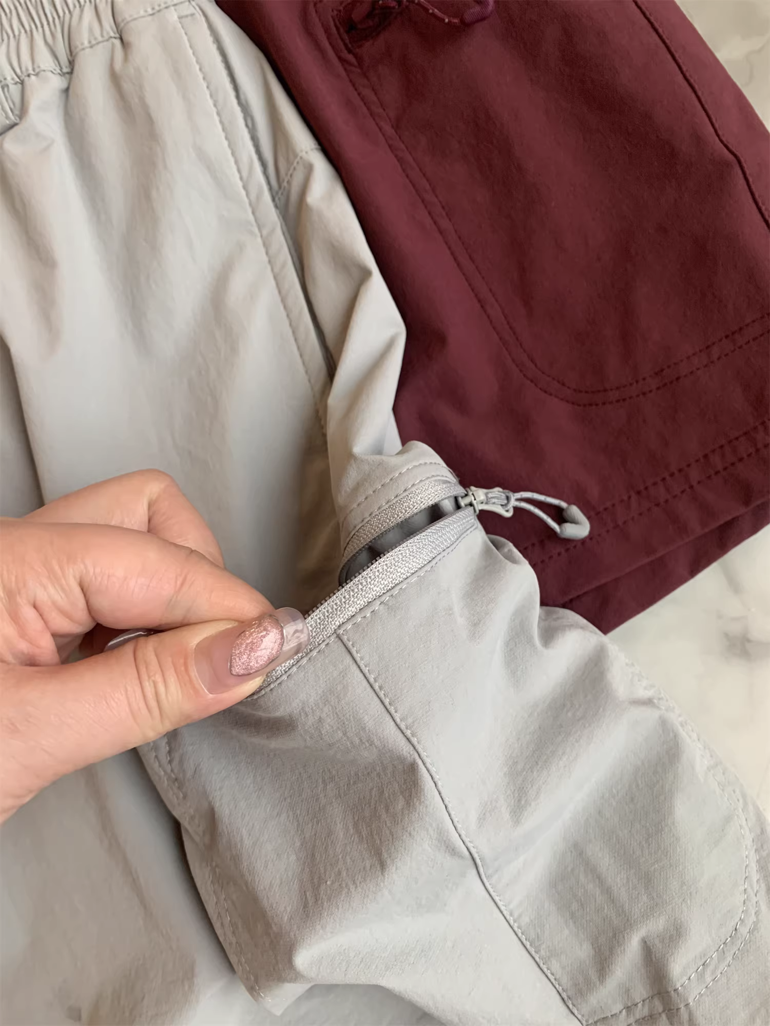 Don Quixote, hãy đi theo phong cách Mỹ! Nhanh khô, không thấm nước, co giãn, thoáng khí! Quần short ống thẳng có túi, kiểu dáng cặp đôi, lưng thun.