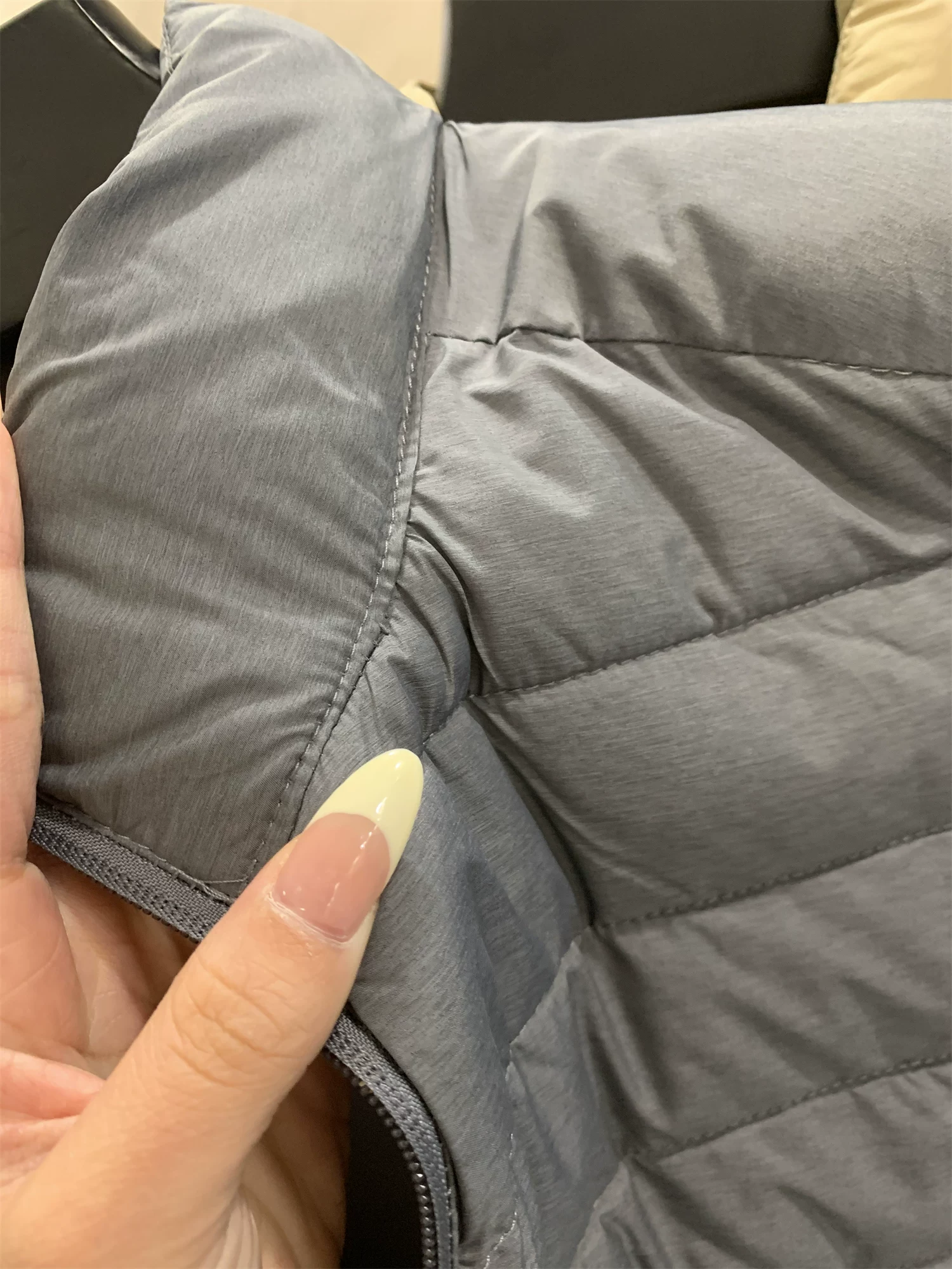 Bôn thưởng mất máu Don Quixote! E Ross Chunyuan! Áo khoác thường ngày có cổ đứng bằng vải cotton chần bông nhẹ.