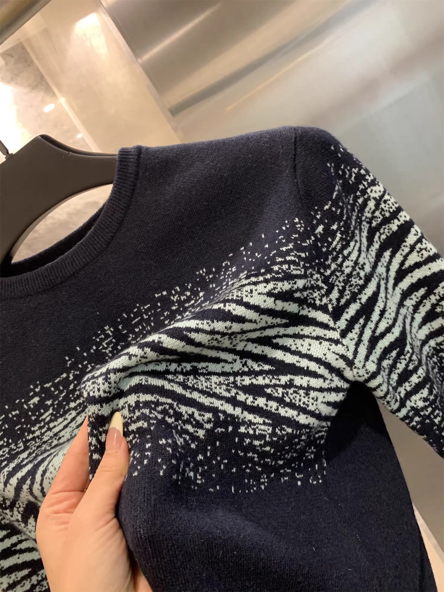 Sợi đôi Don Quixote + pha trộn bông! Xu hướng áo len cổ tròn dệt kim thông thường đa năng dành cho nam mùa thu đông