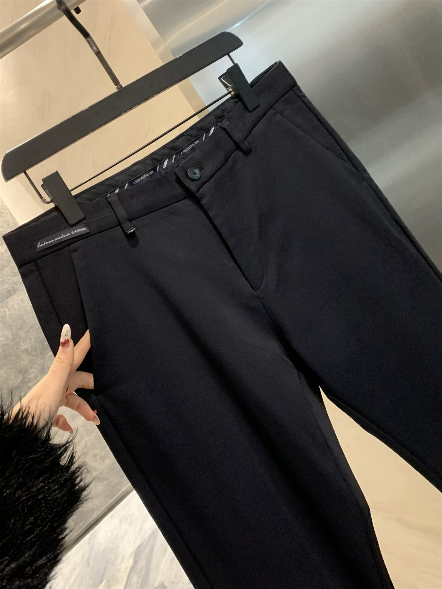 Don Quixote dòng H! Chất liệu pha cashmere! Quần âu nam dáng thẳng, phong cách thường ngày, hợp thời trang mùa thu đông.