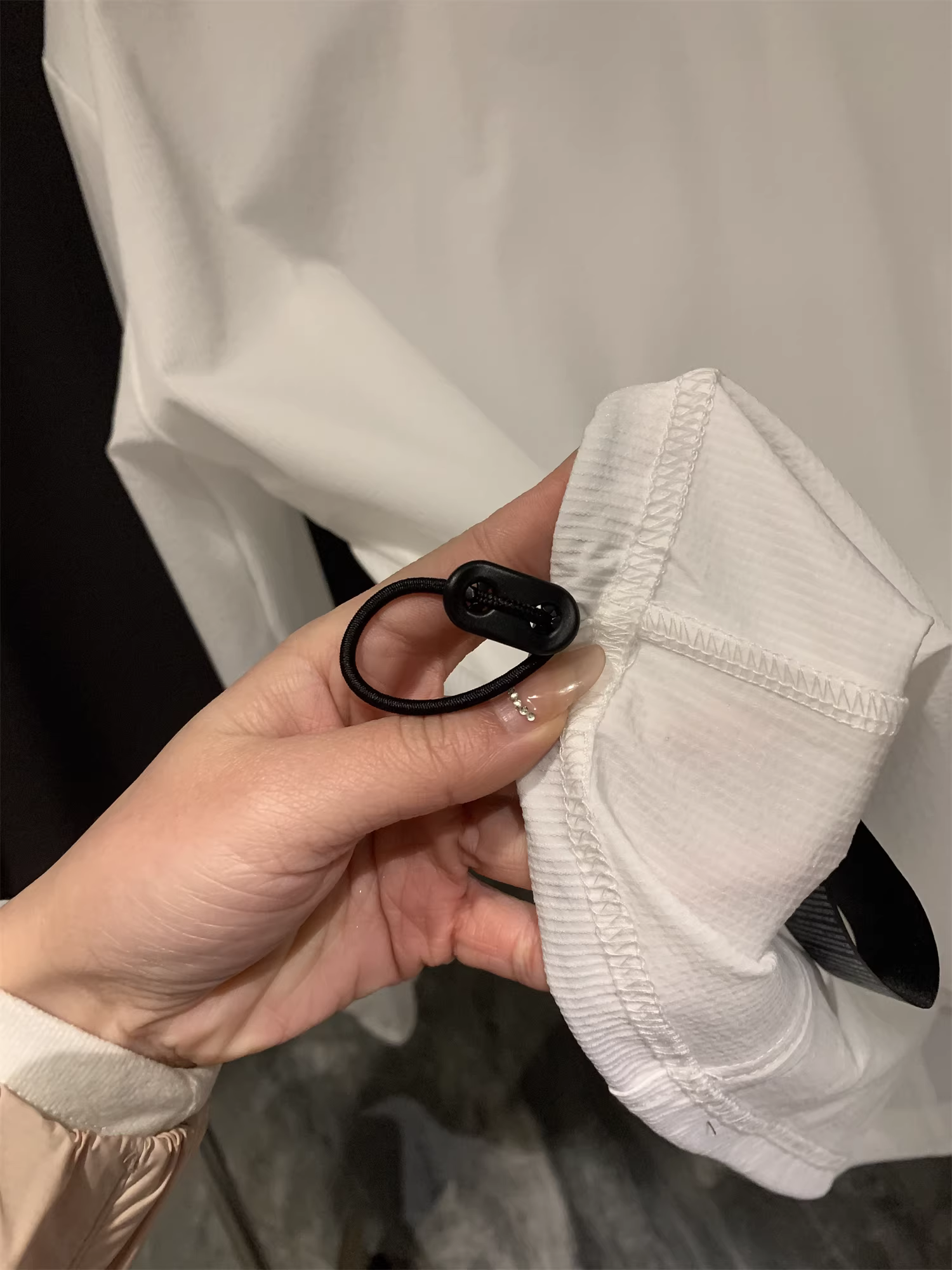 Áo khoác Don Quixote đa năng! Công nghệ nhanh khô! Áo nửa khóa kéo cổ đứng nhẹ, chống gió và chống thấm nước.