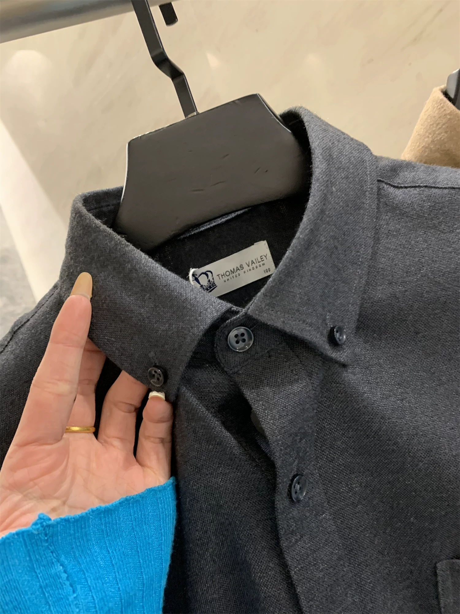 Don Quixote Han Dan Chuyuan! 100% cotton! Áo sơ mi dài tay dày dặn, đa năng, phong cách thường ngày, unisex, hợp thời trang cho mùa thu đông