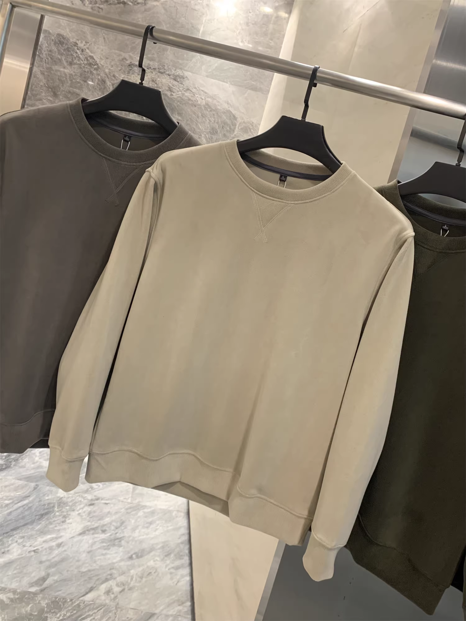 Áo len pha len Don Quixote! Lông cừu Áo len dày dặn của Áo! Áo len chui đầu giữ ấm, chống gió, màu trơn mùa thu đông dành cho nam.