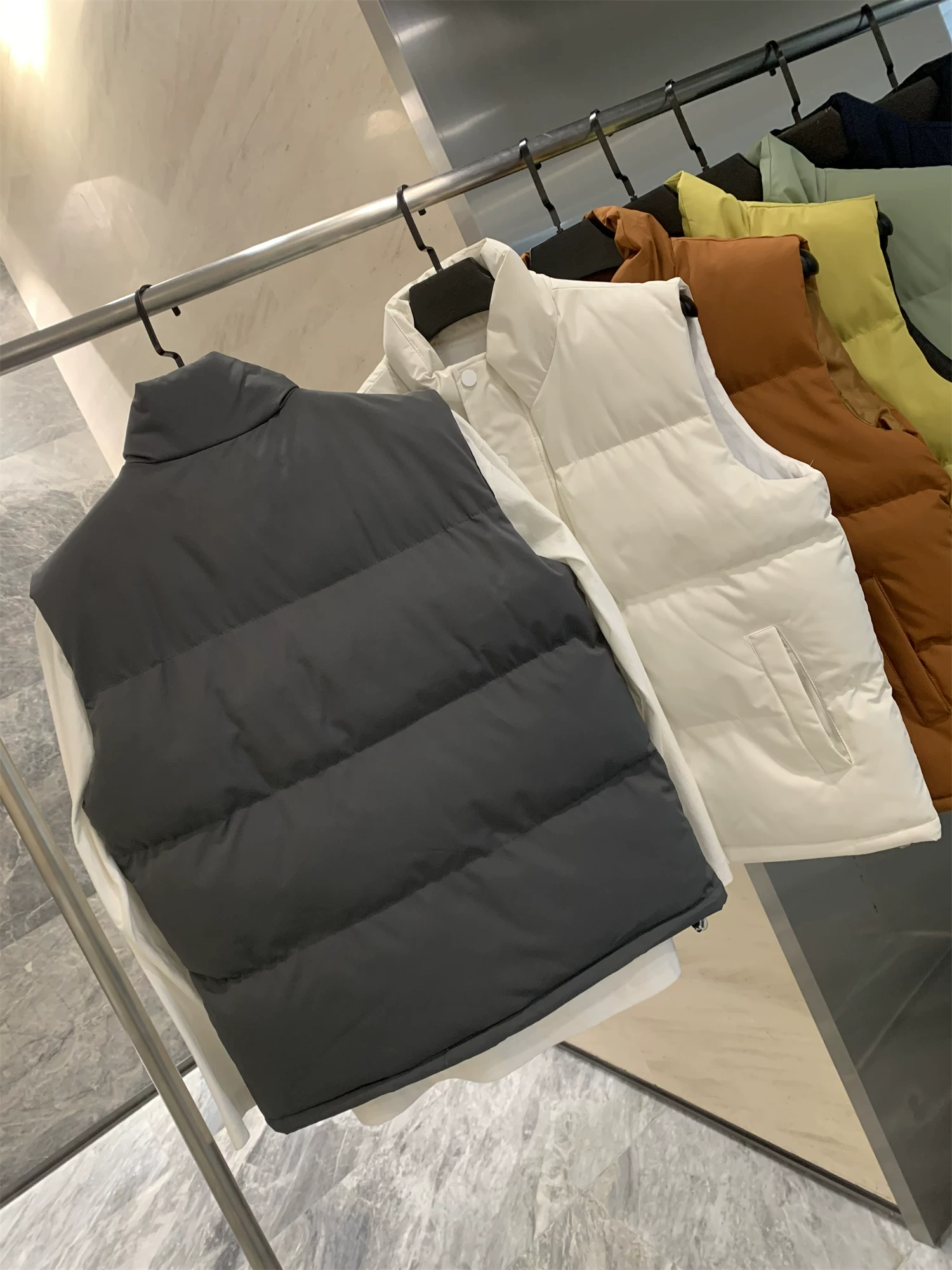 Phong cách cặp đôi Don Quixote! Áo khoác vest cotton thẳng đứng, cổ đứng, màu trơn, đa năng, ấm áp, unisex, mùa thu đông