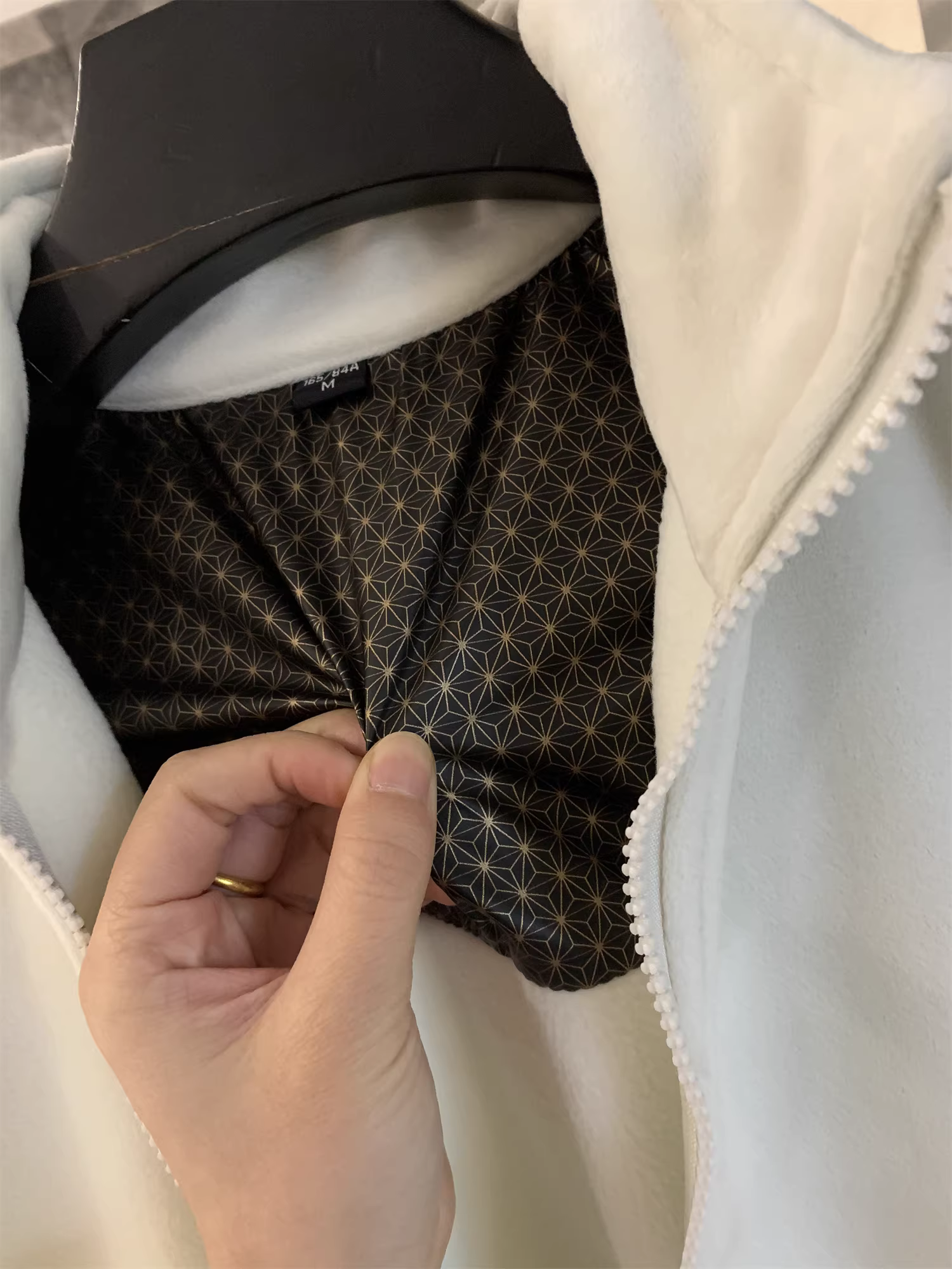 Áo khoác ba trong một có mũ trùm đầu ấm áp có thể tháo rời ngoài trời dành cho cặp đôi Don Quixote mùa thu đông