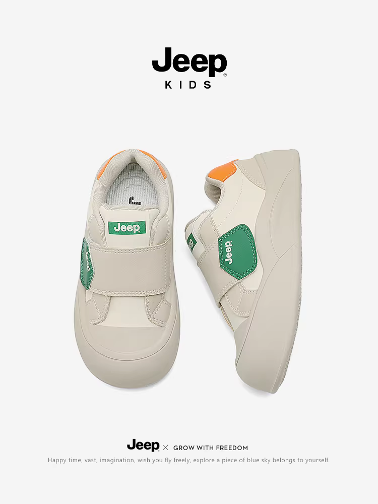 Giày thể thao màu đen Jeep cho bé trai, giày thể thao cổ thấp mùa xuân thu, giày tập nhẹ cho bé gái, mẫu mới 2024 dành cho mùa thu đông.