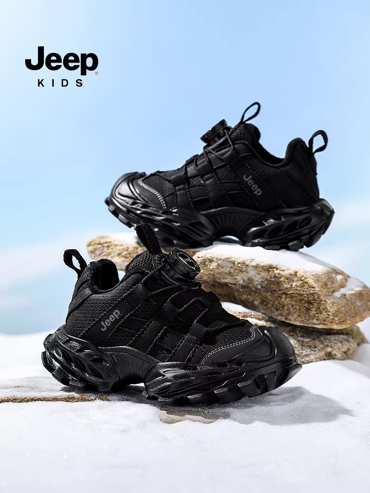 Giày trẻ em Jeep màu đen lót lông cừu kiểu bố, đế đôi bông, mùa đông 2025, giày trẻ em mới, giữ ấm, chống trơn trượt