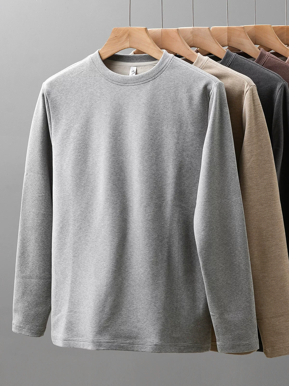 Áo sơ mi cổ tròn bằng nhung lụa hai mặt dành cho nam, dày dặn cho mùa đông, lớp bên trong ấm áp, áo thun dài tay màu trơn nặng.