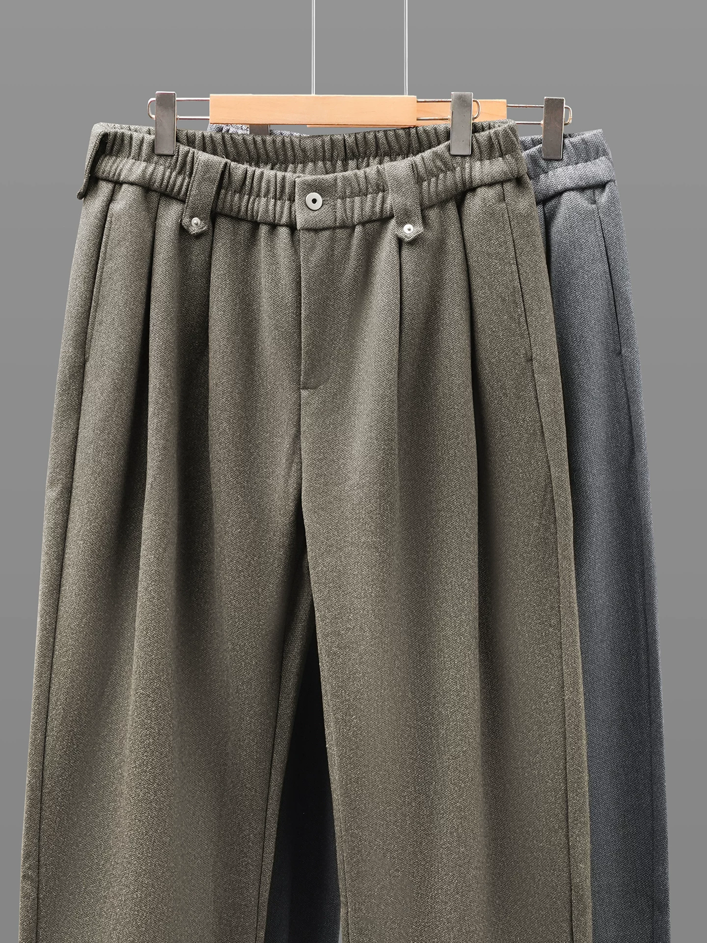 Quần âu nam chất liệu len dày OMZM, phong cách retro mùa thu đông kiểu Hồng Kông, quần ống đứng rộng, chất liệu dày dặn, mềm mại